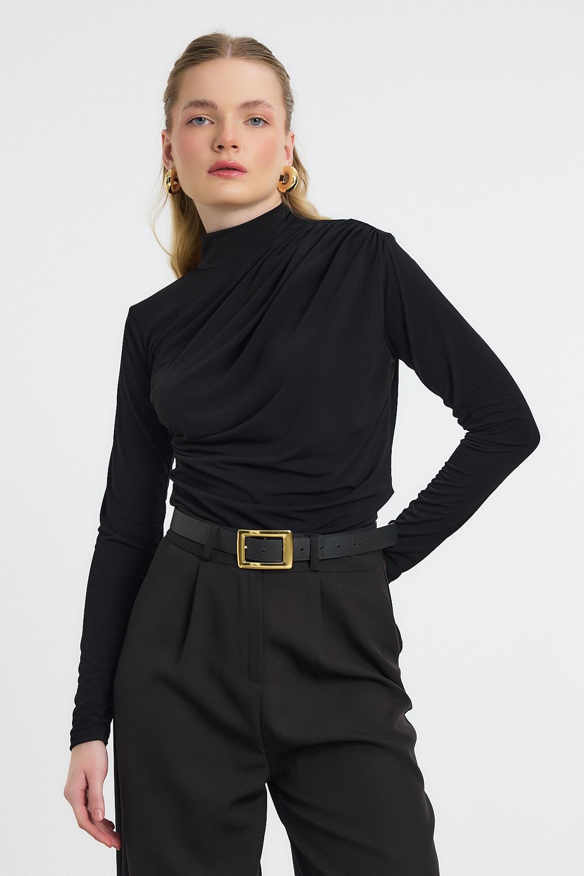 20059 Büzgü Detay Sandy Bluz Siyah - RAYS