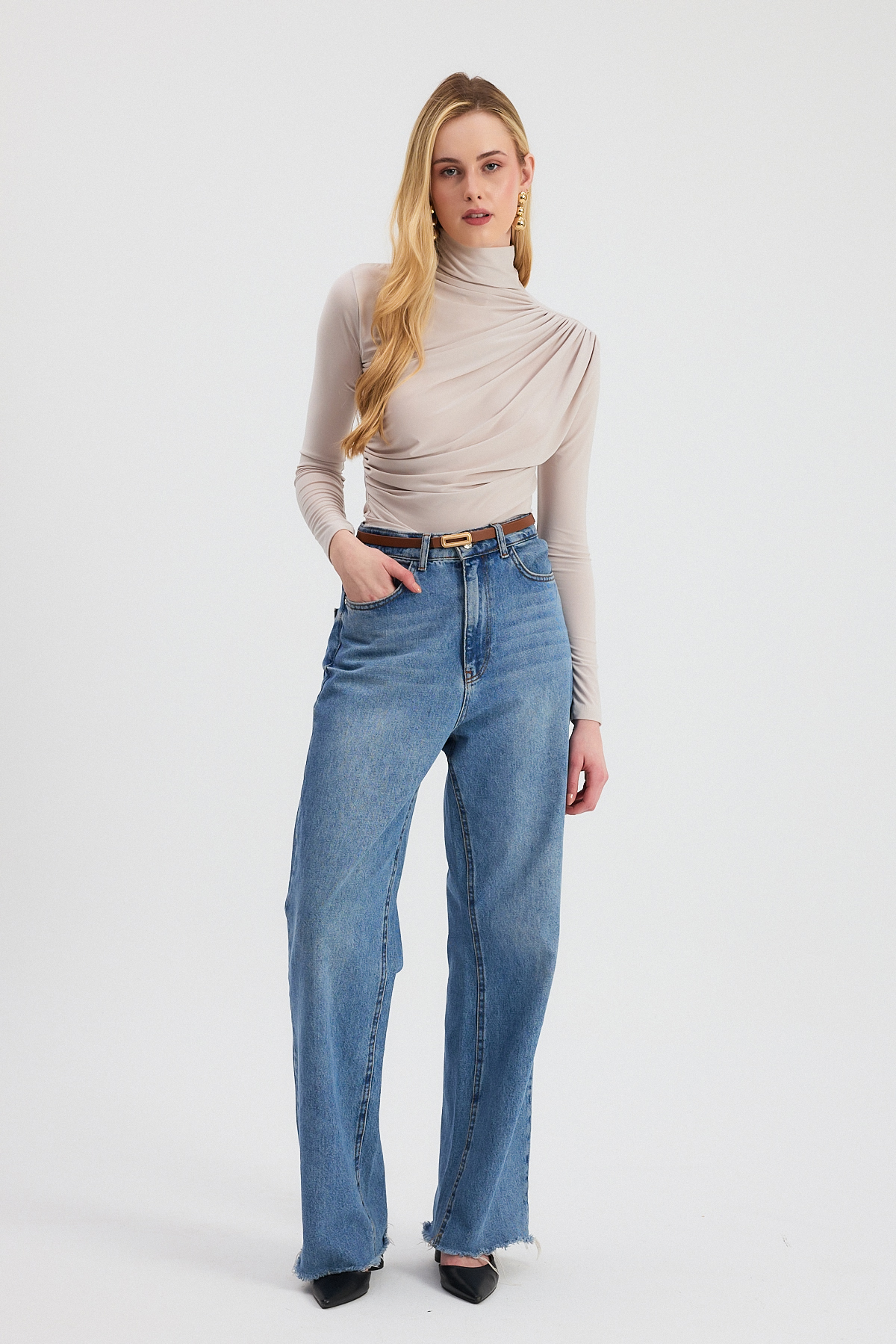 20059 Büzgü Detay Sandy Bluz Taş - RAYS