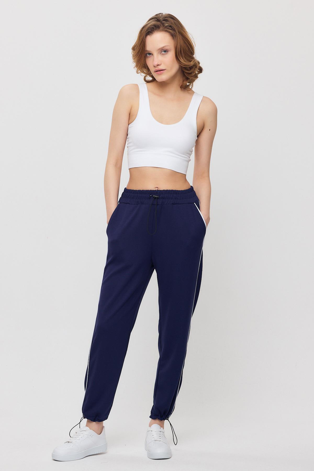 2009 Ara Biye Detay Eşofman Laci-Beyaz - RAYS