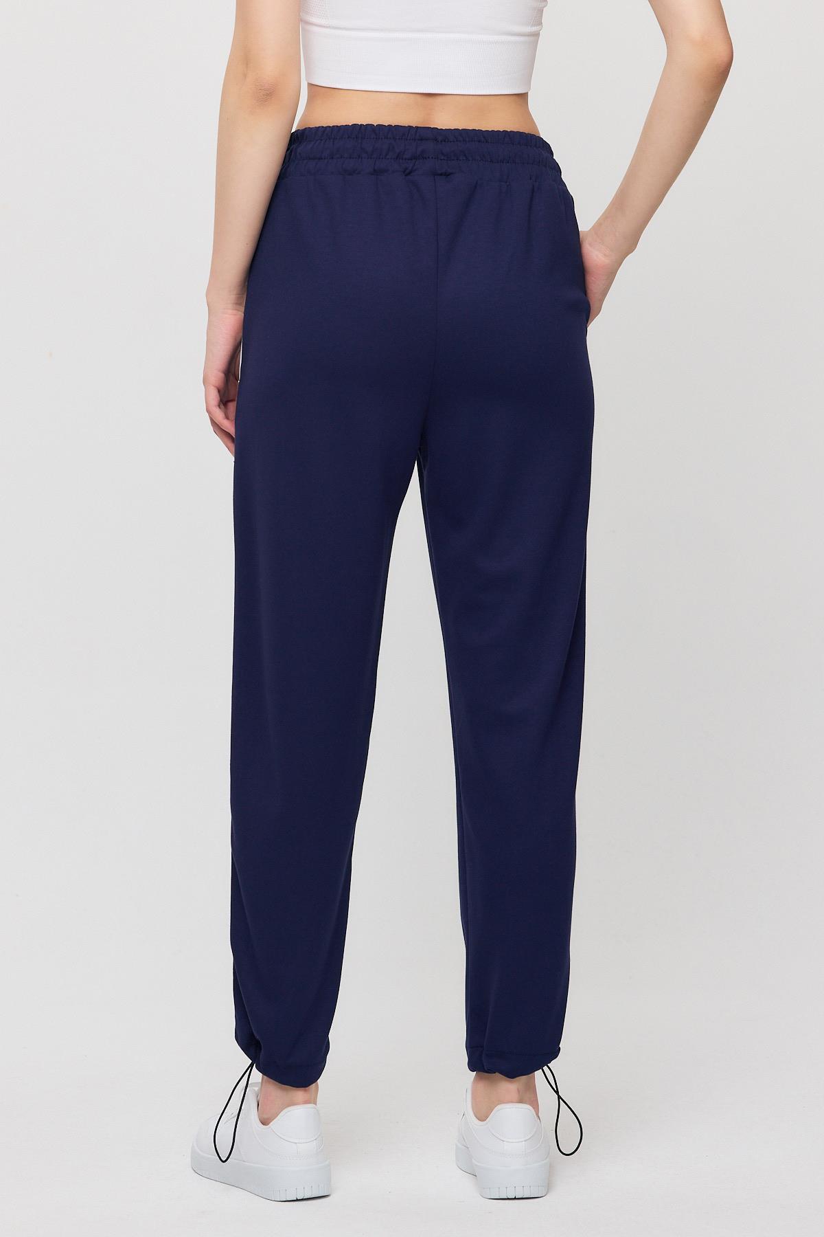 Laci-Beyaz Ara Biye Detay Eşofman 2009 - 5