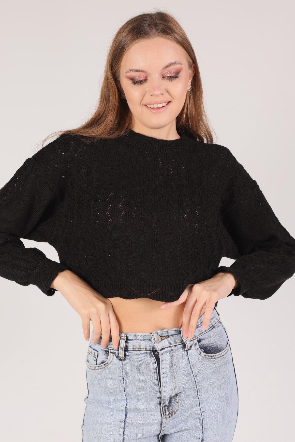 Siyah İşlemeli Kazak 20131 - 2