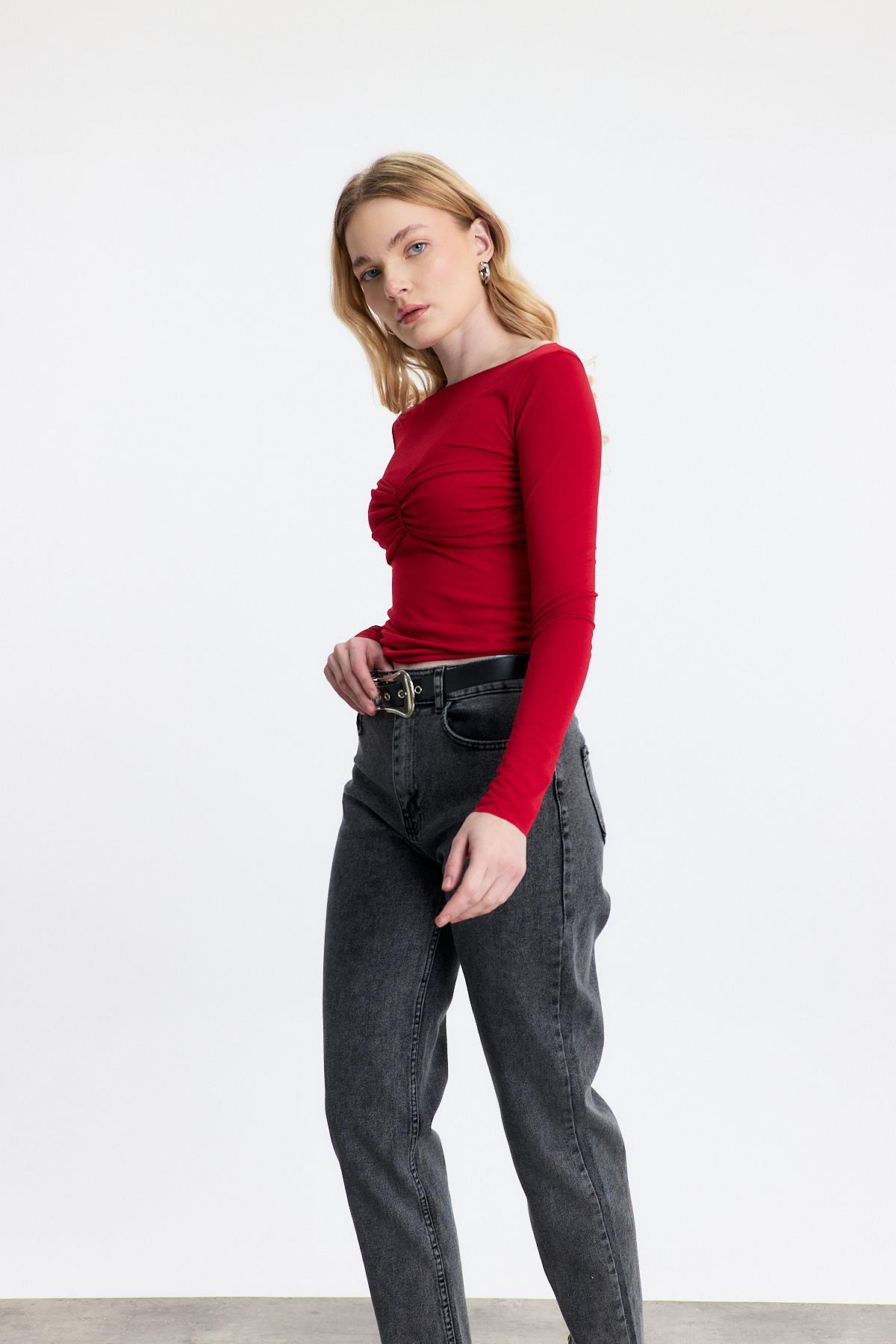 Kırmızı Göğüs Büzgü Detay Bluz 20178 - 3