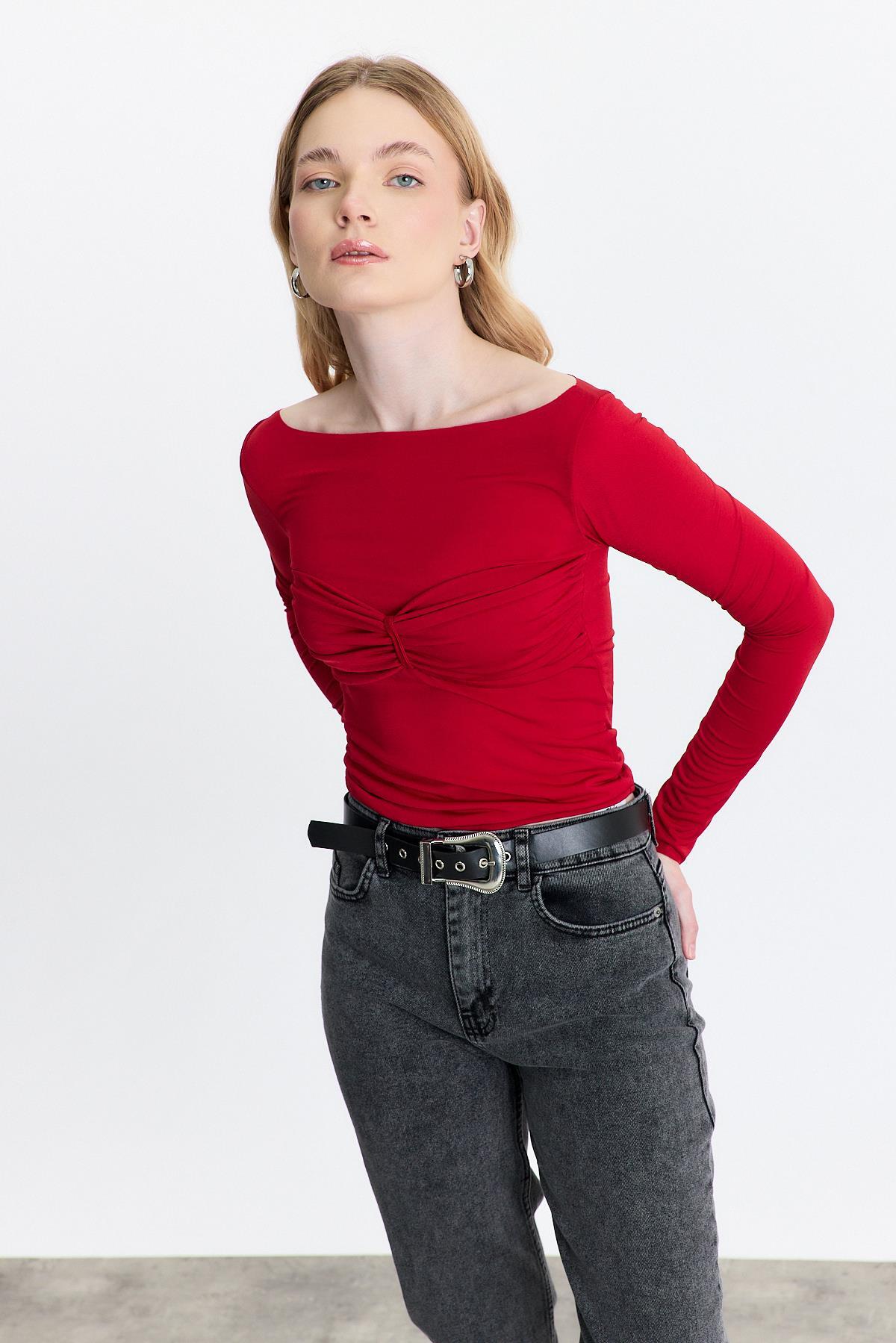 Kırmızı Göğüs Büzgü Detay Bluz 20178 - 6