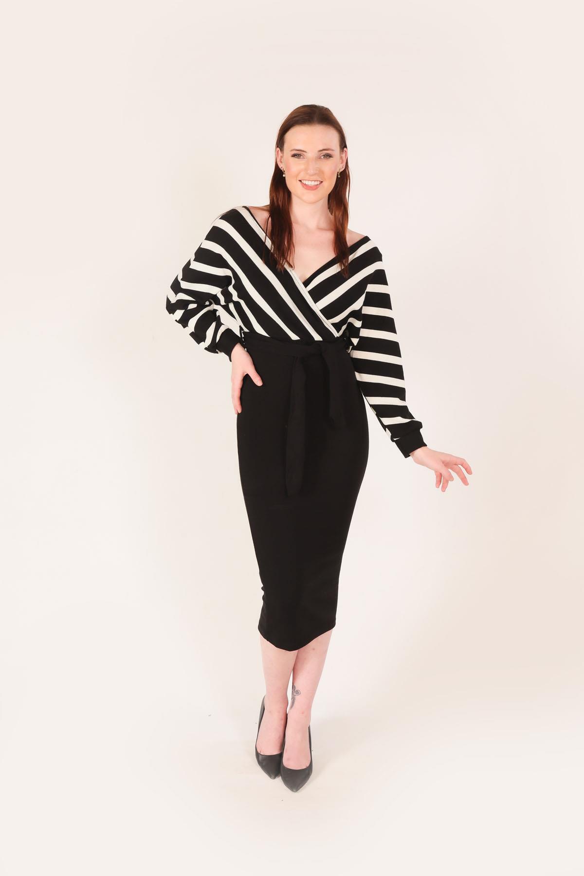 2021 Bel Kuşaklı Triko Elbise Siyah Beyaz - 2