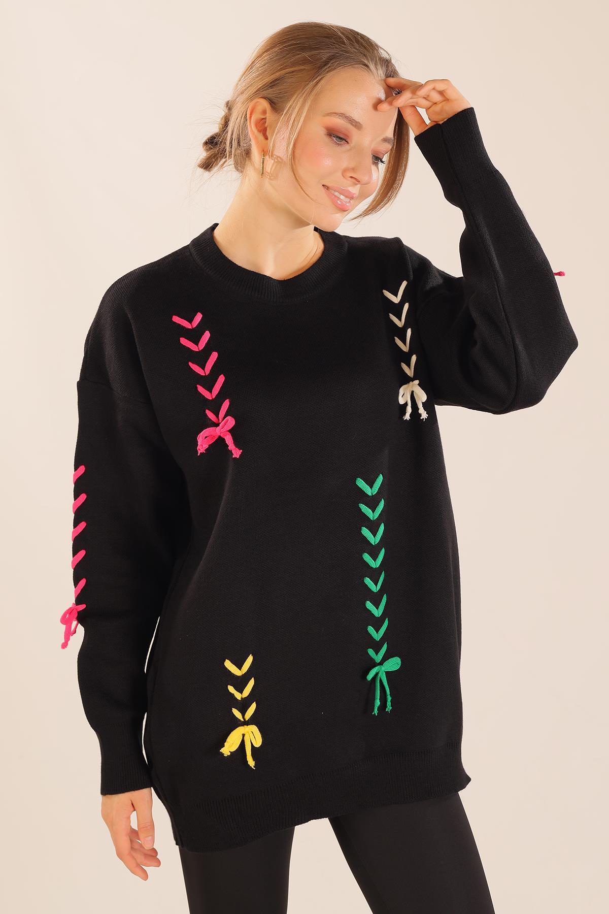 2024 İp Nakışlı Kazak Siyah 