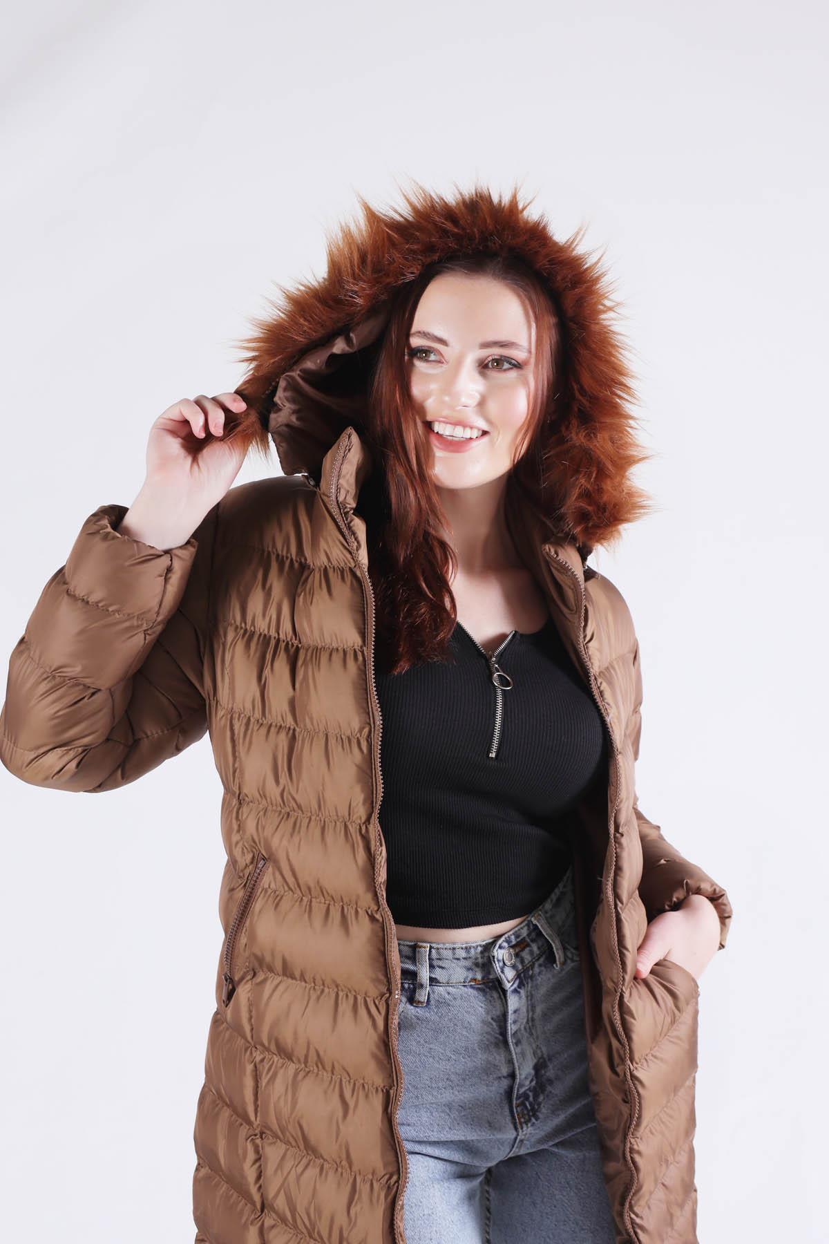 Camel Kemer Detay Kapüşonlu Mont 2025 - 4