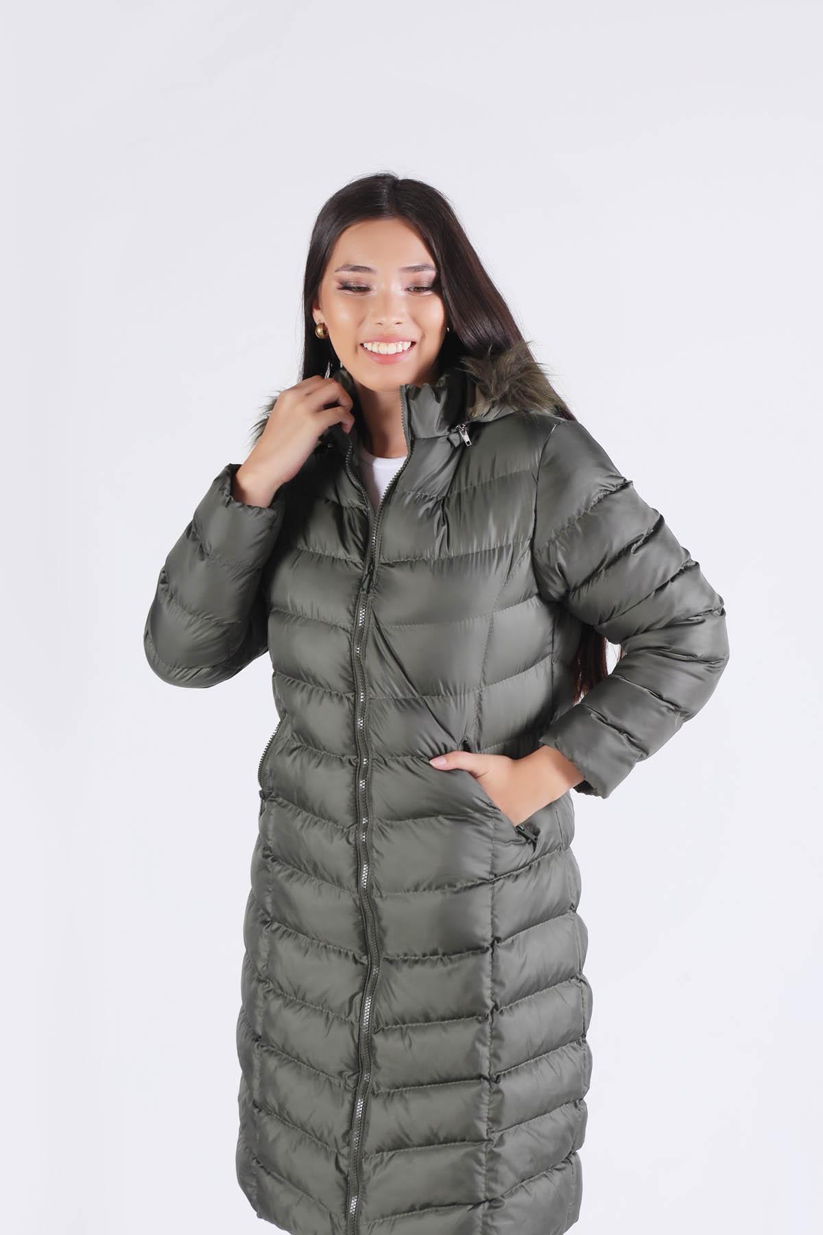 Haki Kemer Detay Kapüşonlu Mont 2025 - 1