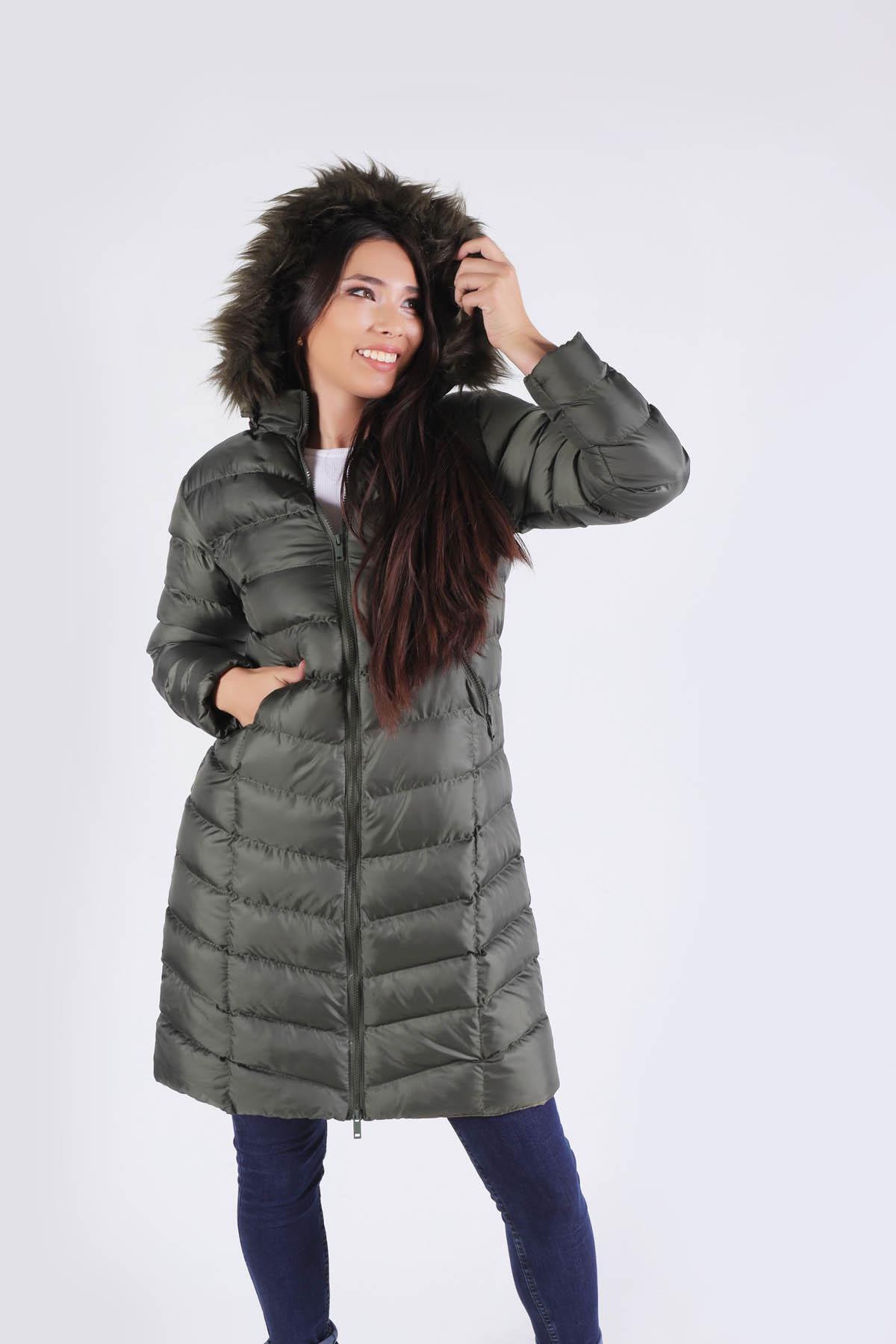 Haki Kemer Detay Kapüşonlu Mont 2025 - 6