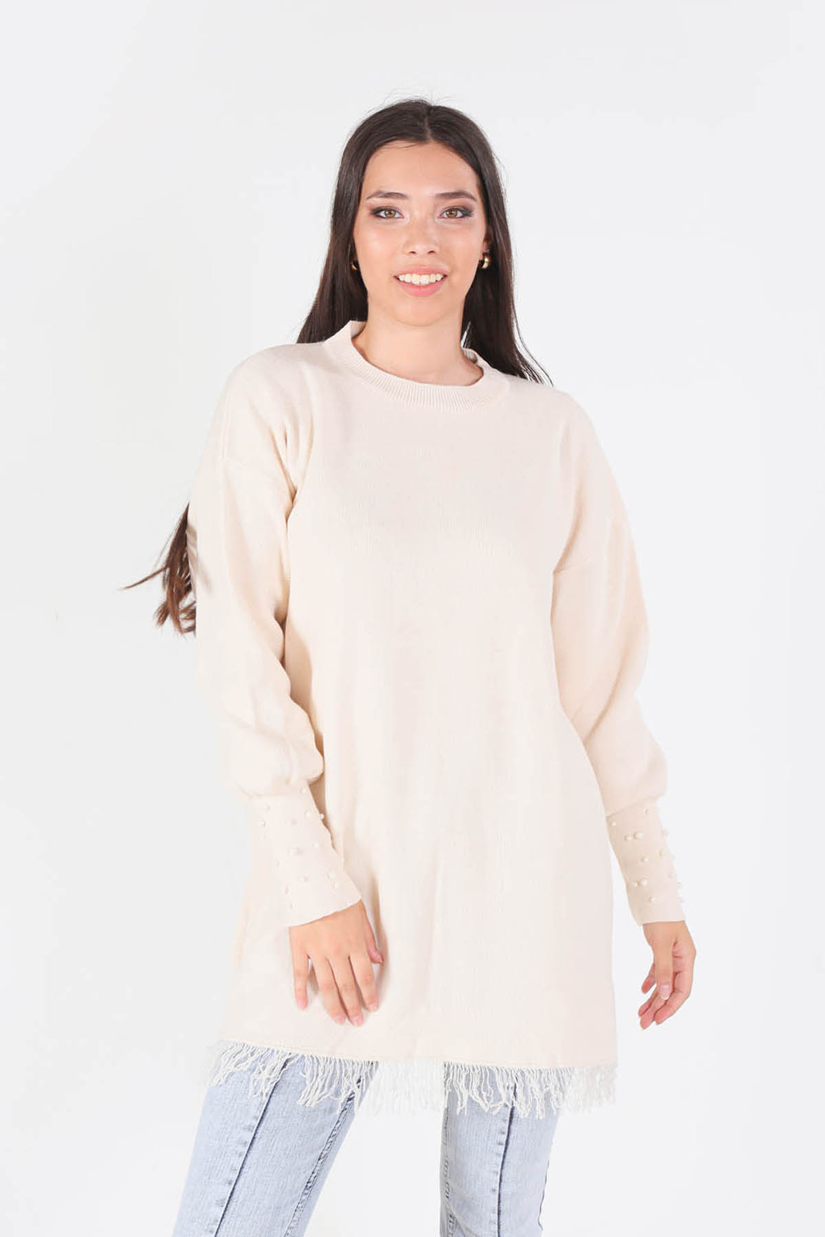 2028 Eteği Saçaklı İnci Detay Kazak Krem 