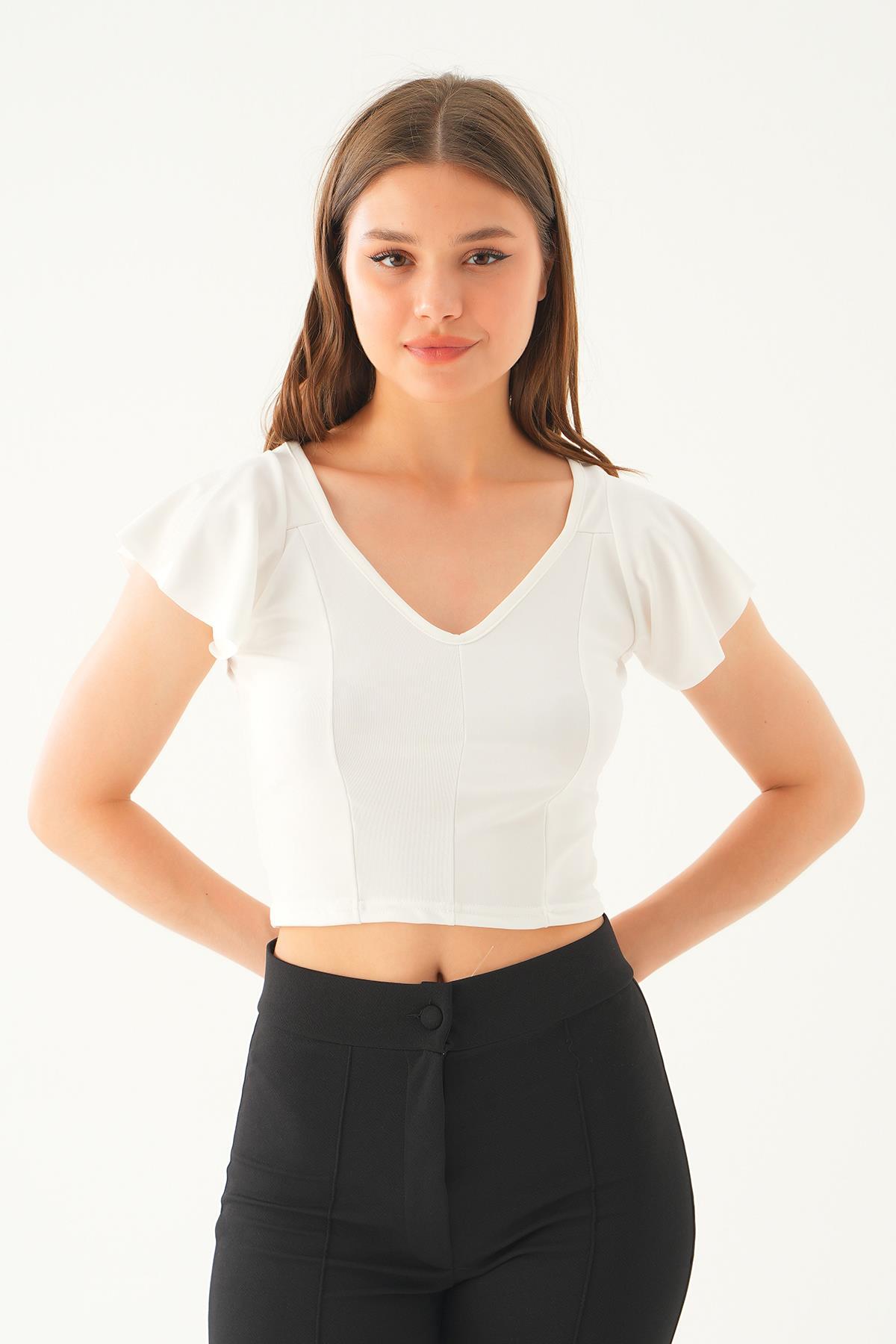 2041 kolları volanlı V yaka bluz Beyaz 