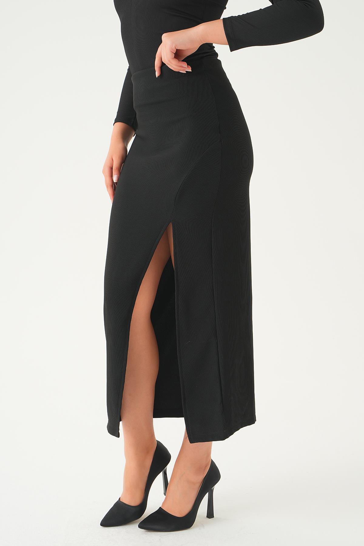 Siyah Yırtmaç Detay Etek 20522 - 6