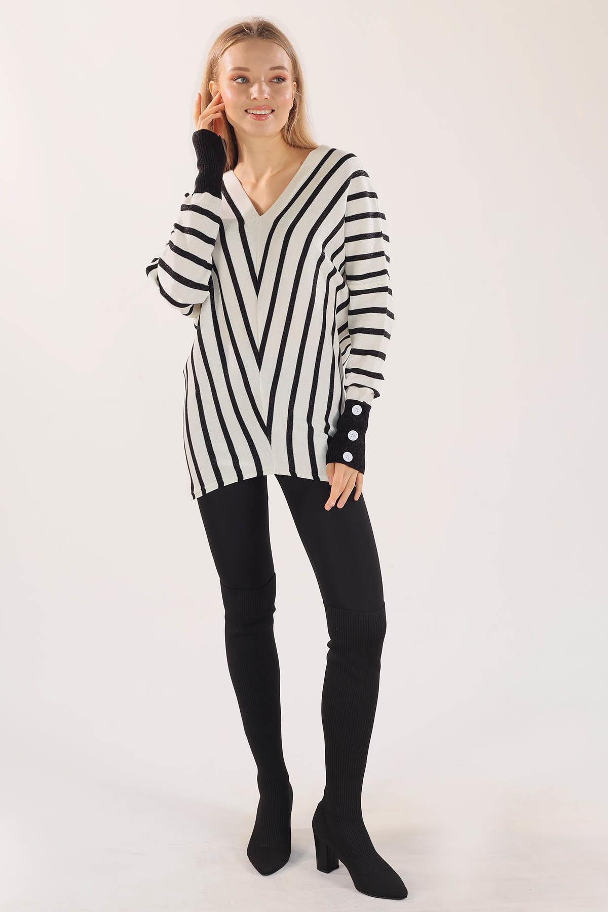 Ekru Omuz Zincir Çizgili Kazak 21004 - 2