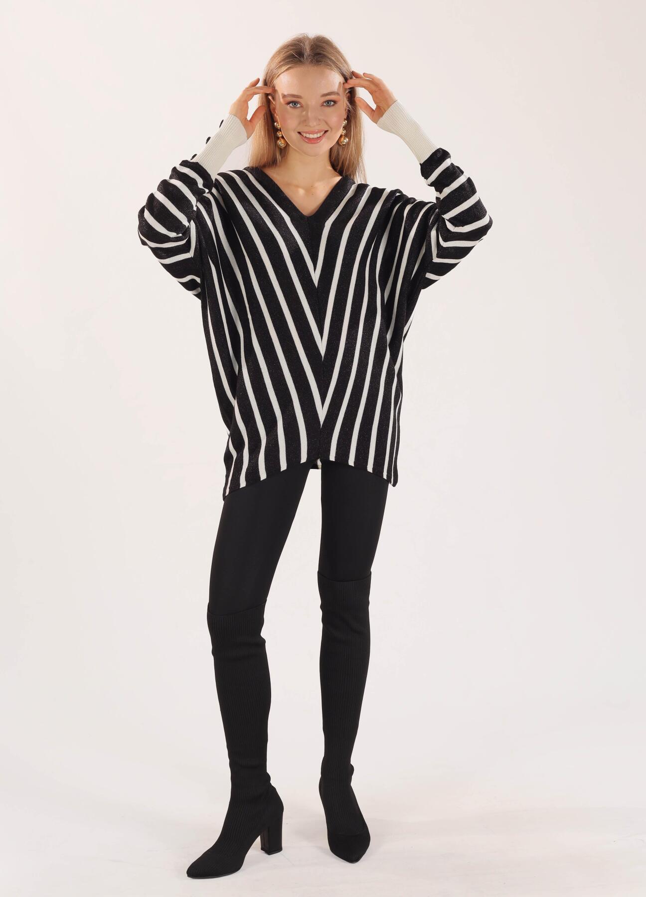 21004 Omuz Zincir Çizgili Kazak Siyah - 2