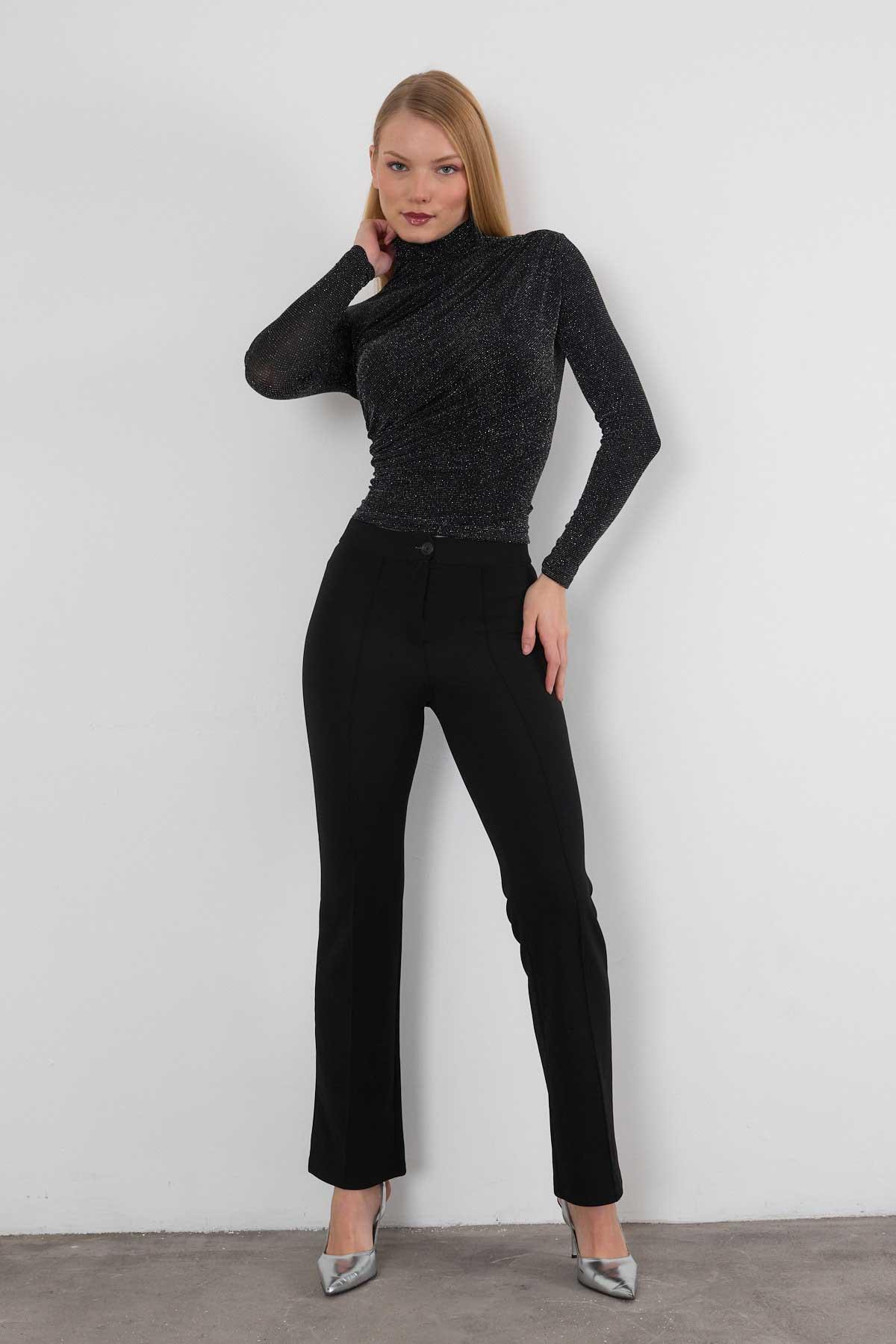 Siyah Omuz Büzgü Detay Bluz 2103 - 6