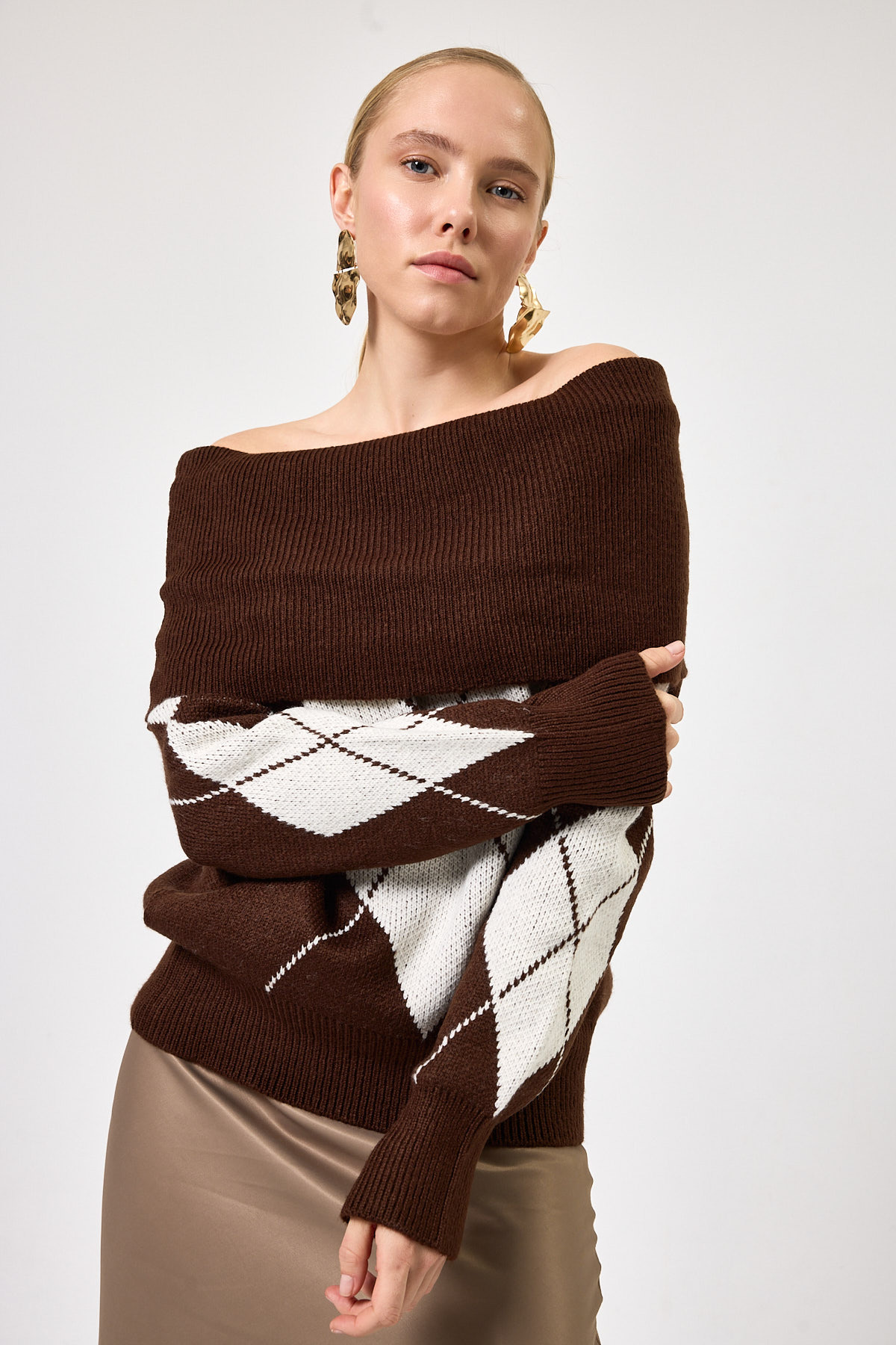 2123 Baklava Desenli Kazak Kahve-Bej - RAYS