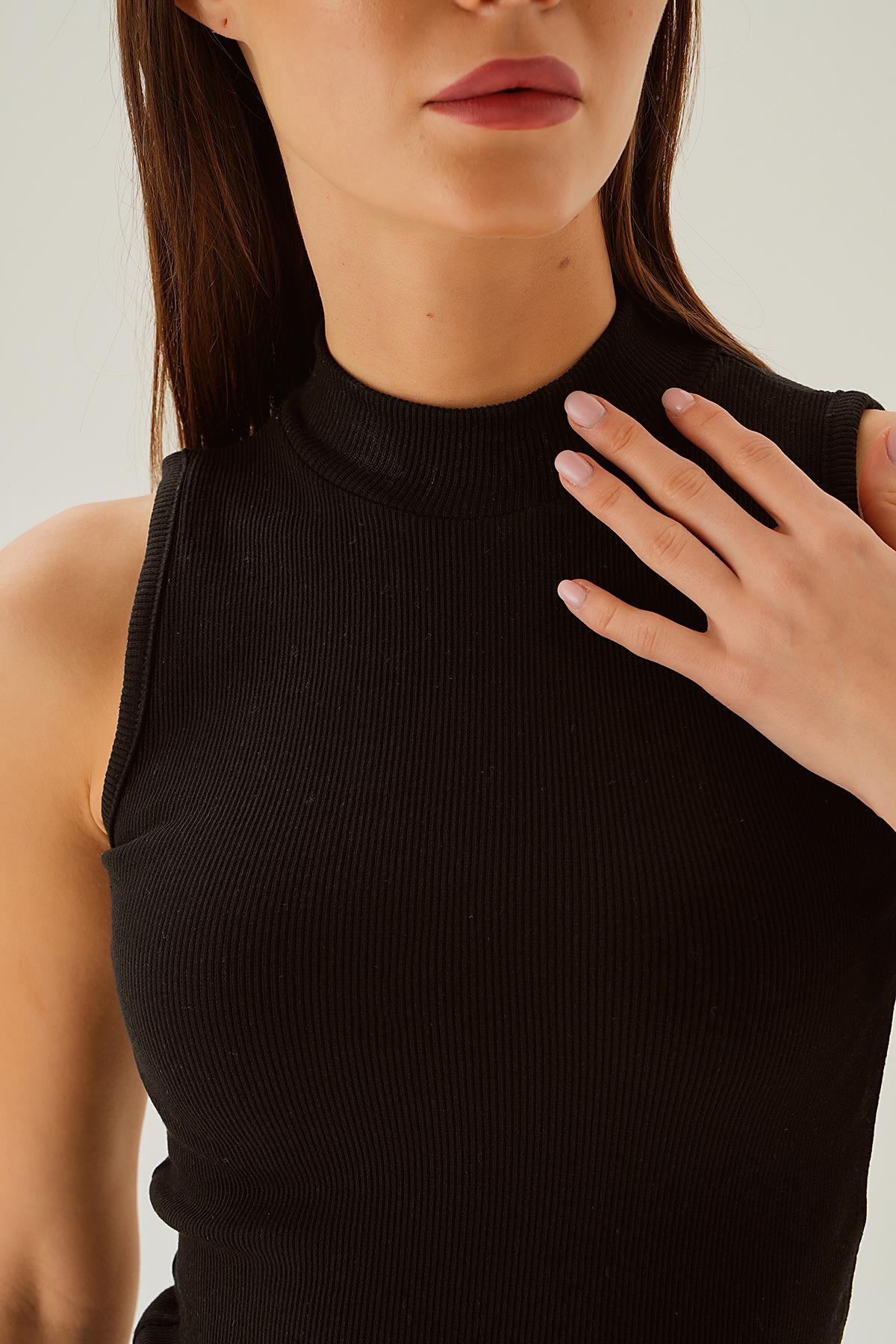 214 Balıkçı Yaka Kolsuz Bluz Siyah - 6