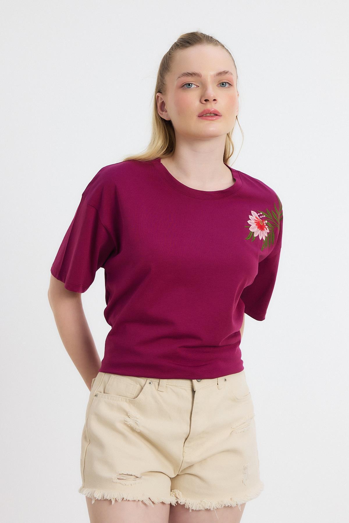 Bordo Çiçek Nakışlı Tişört 2150-21M - 6