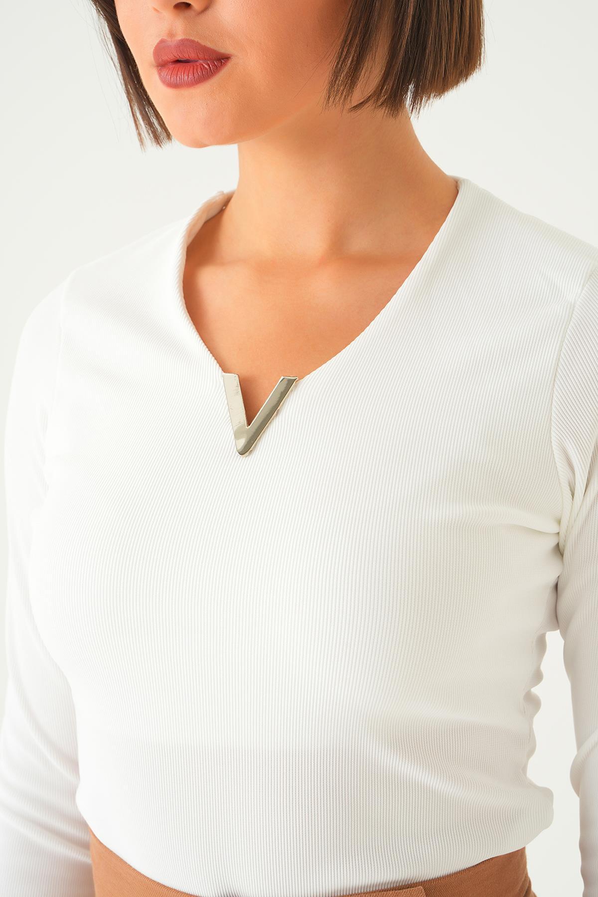 21502 Yaka Aksesuarlı Bluz Beyaz - 2