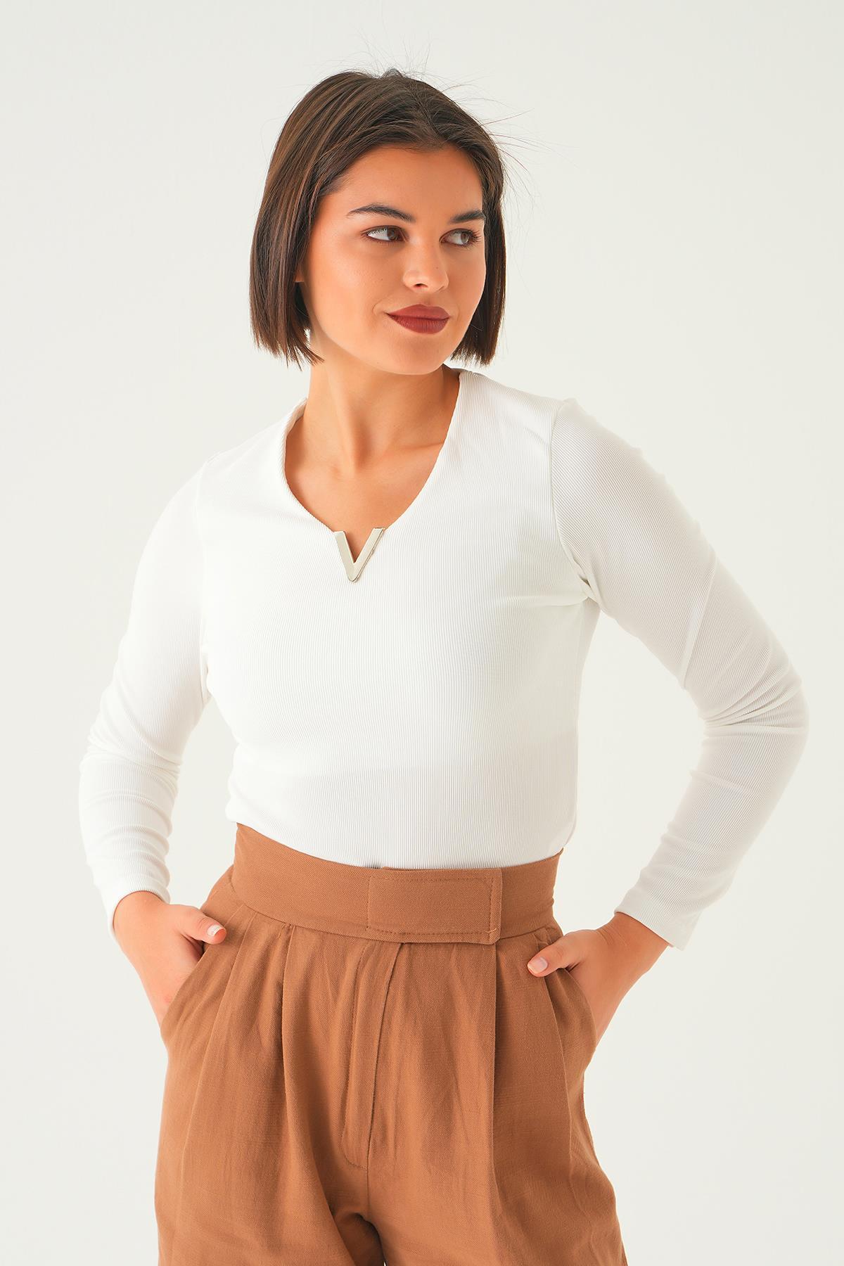 Beyaz Yaka Aksesuarlı Bluz 21502 - 3