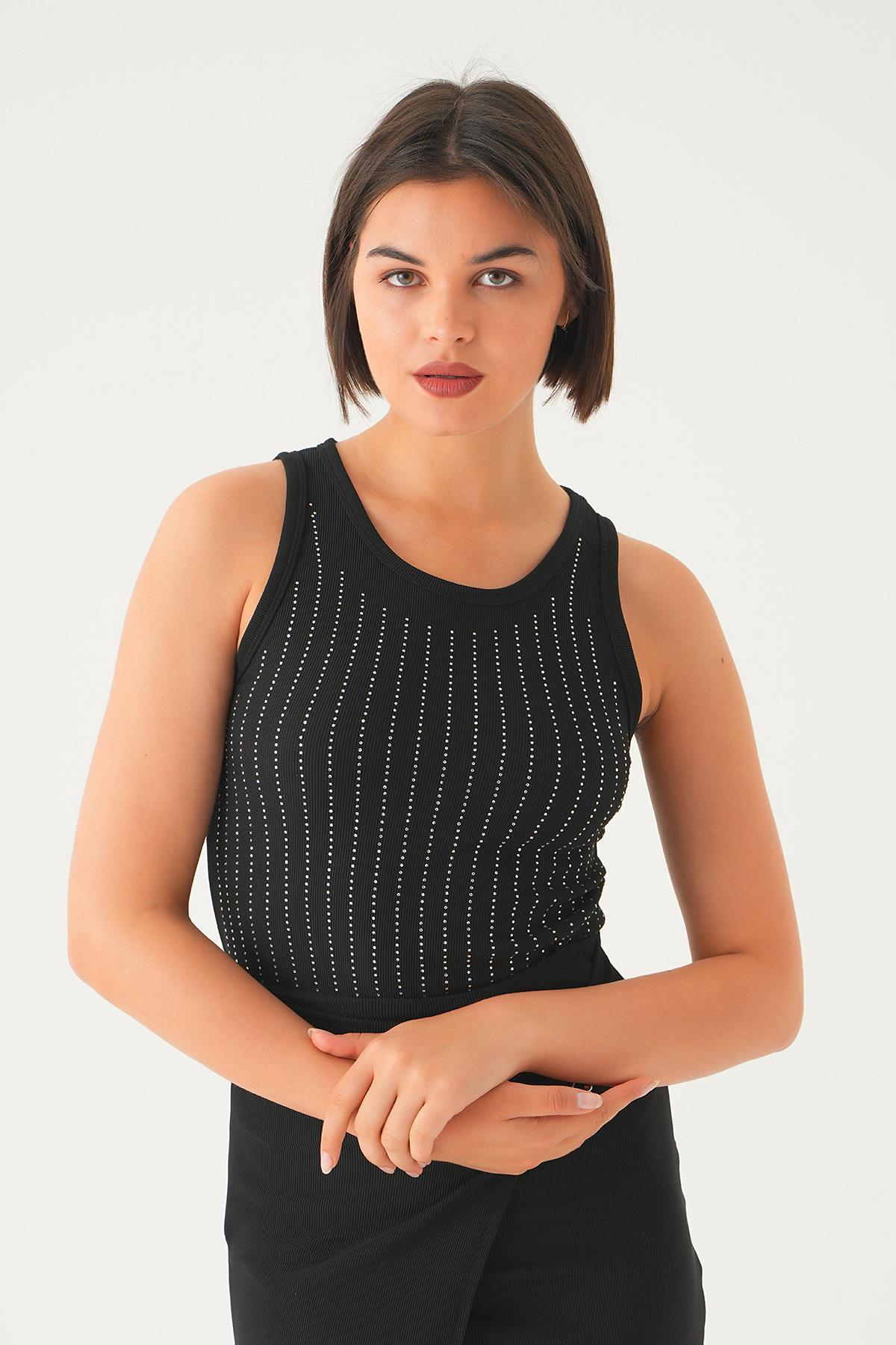 Siyah Taşlı Kolsuz Bluz 21525 