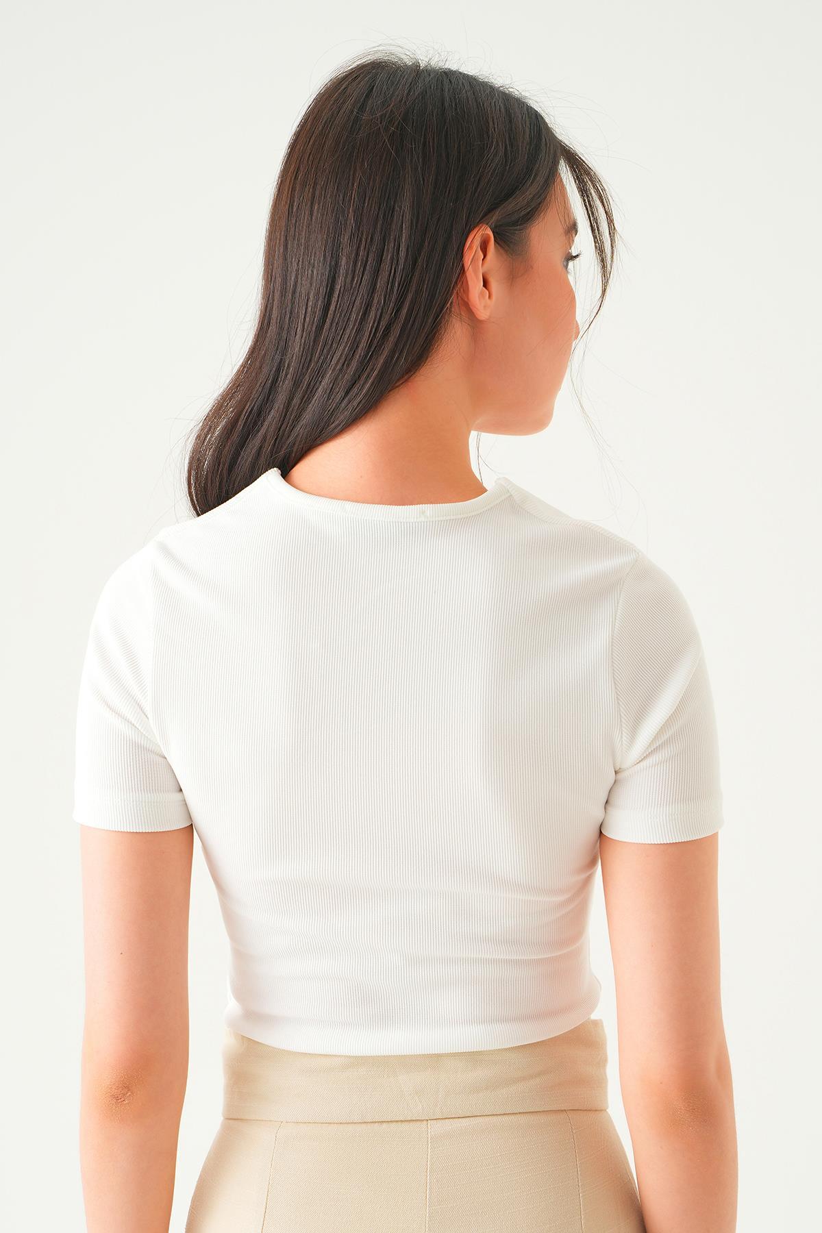 21539 Aksesuar Detay Tişört Beyaz - 2