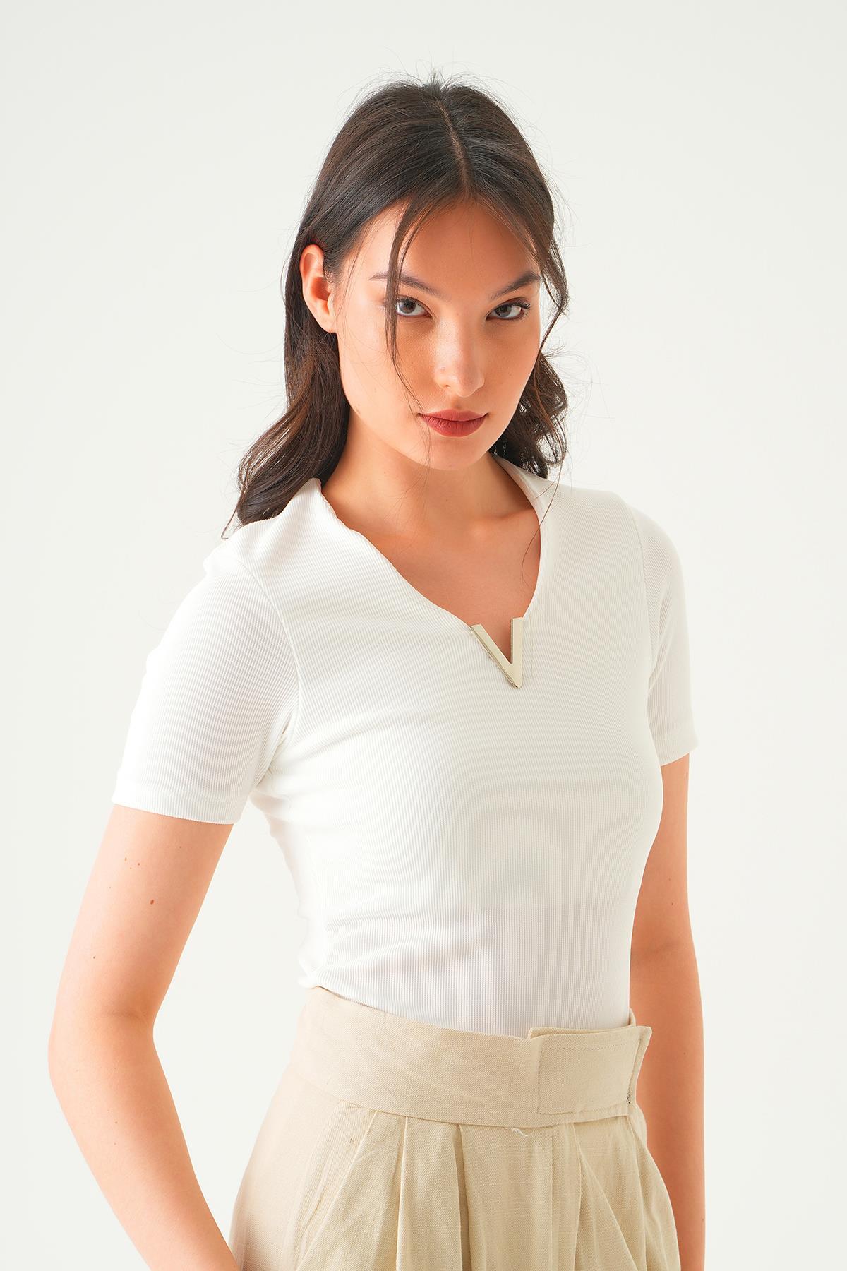 21539 Aksesuar Detay Tişört Beyaz - 5