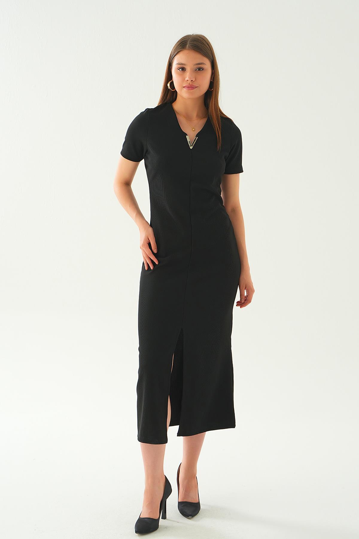 Siyah V Yaka Aksesuarlı Elbise 21561 - 4