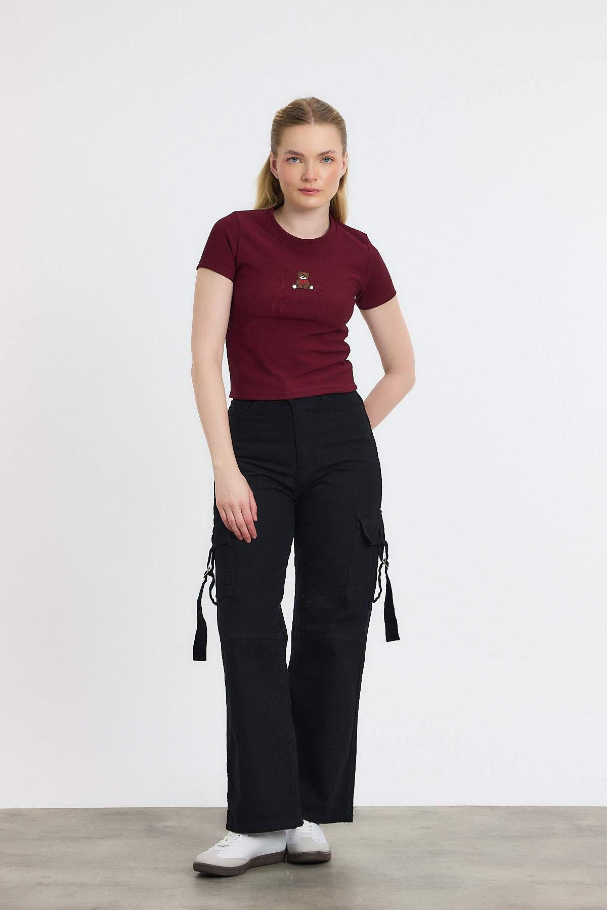 Bordo Ayıcık Nakışlı Kısa Kol Bluz 2199 - 2