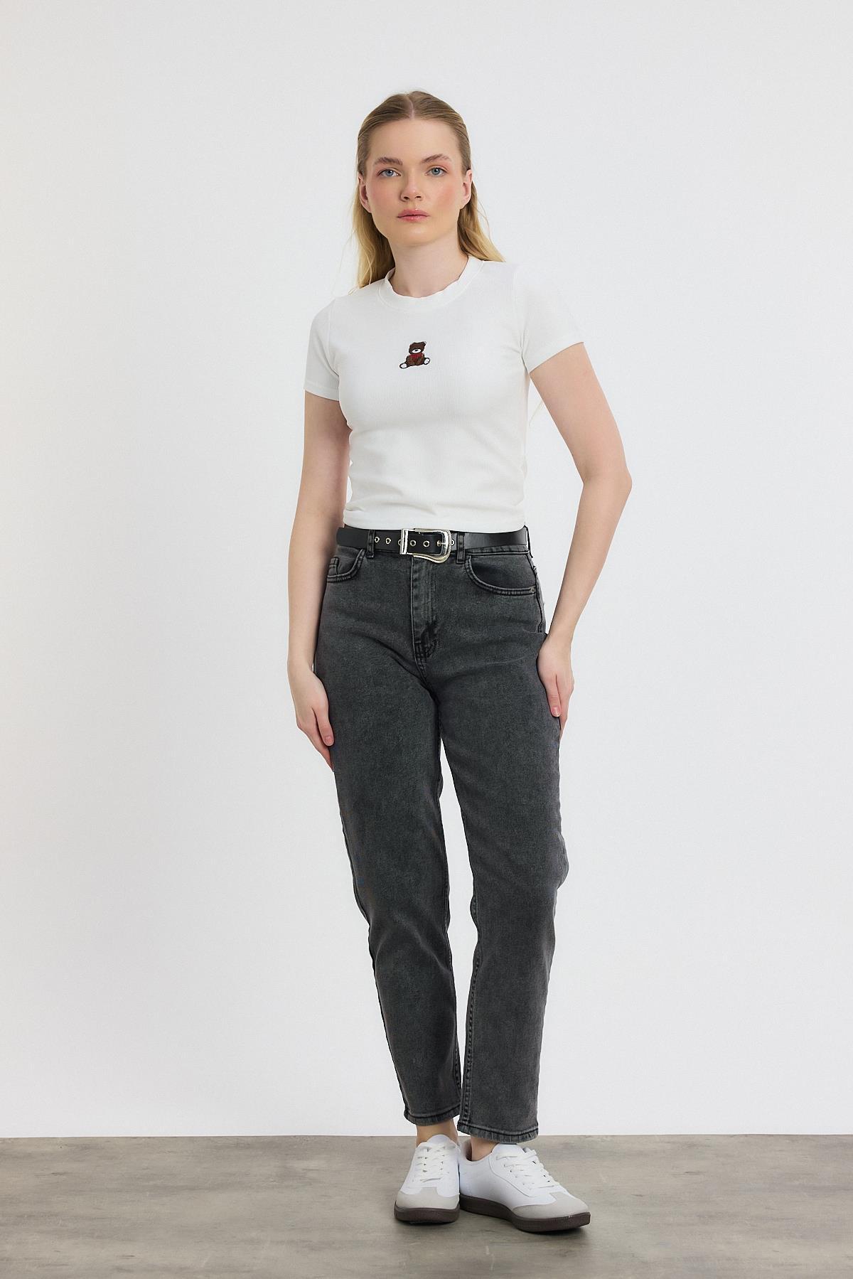 2199 Ayıcık Nakışlı Kısa Kol Bluz Ekru - 3