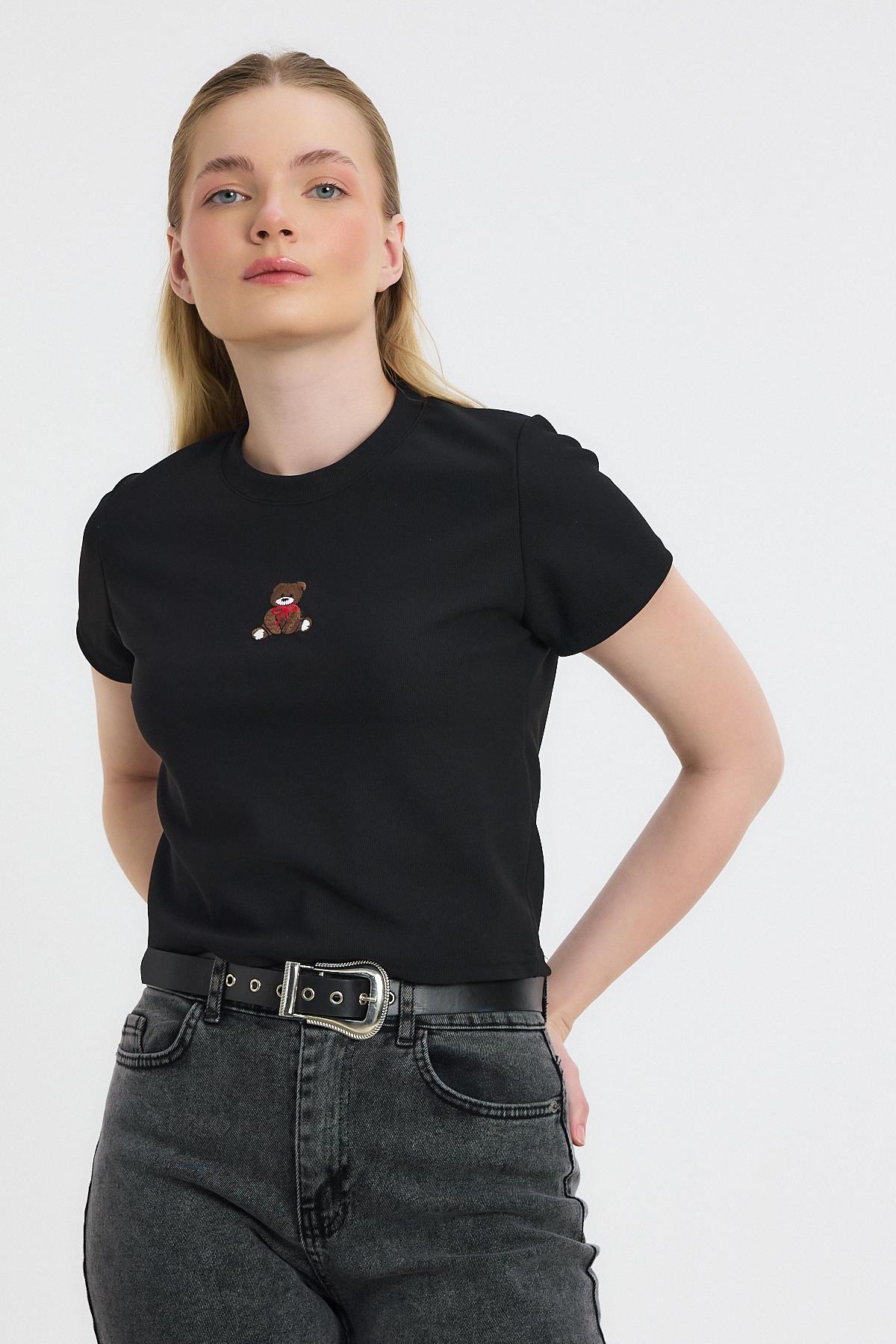 Siyah Ayıcık Nakışlı Kısa Kol Bluz 2199 