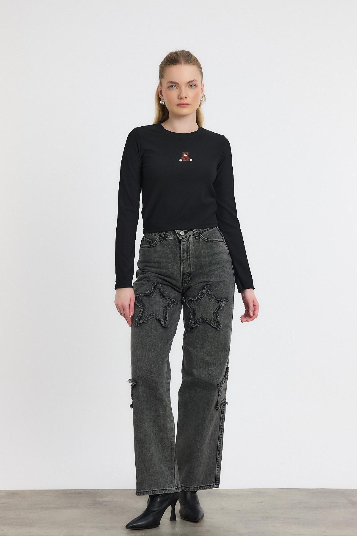 2200 Ayıcık Nakışlı Bisiklet Yaka Bluz Siyah - RAYS