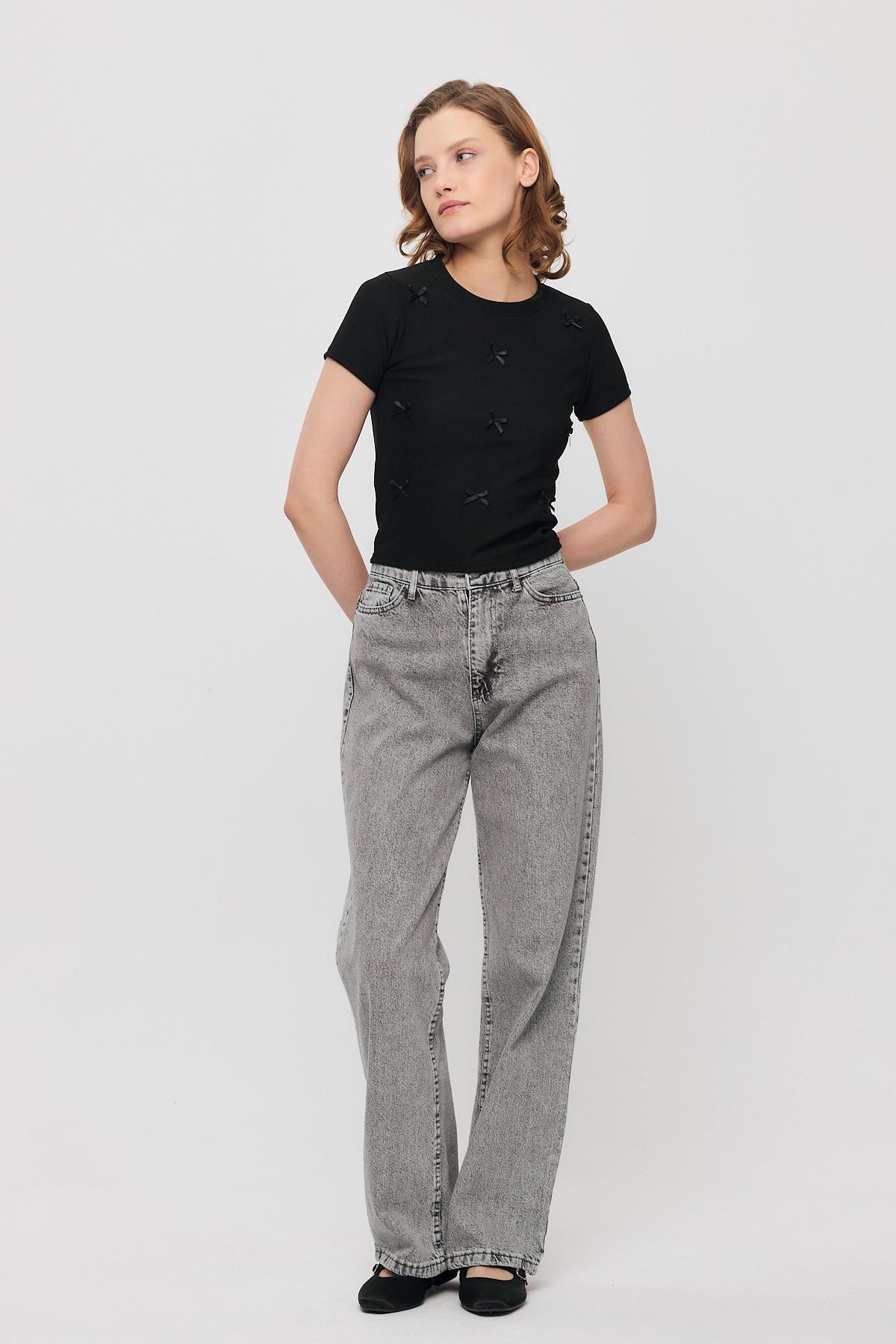 2202 Kurdele Detay Kısa Kol Tişört Siyah - 8