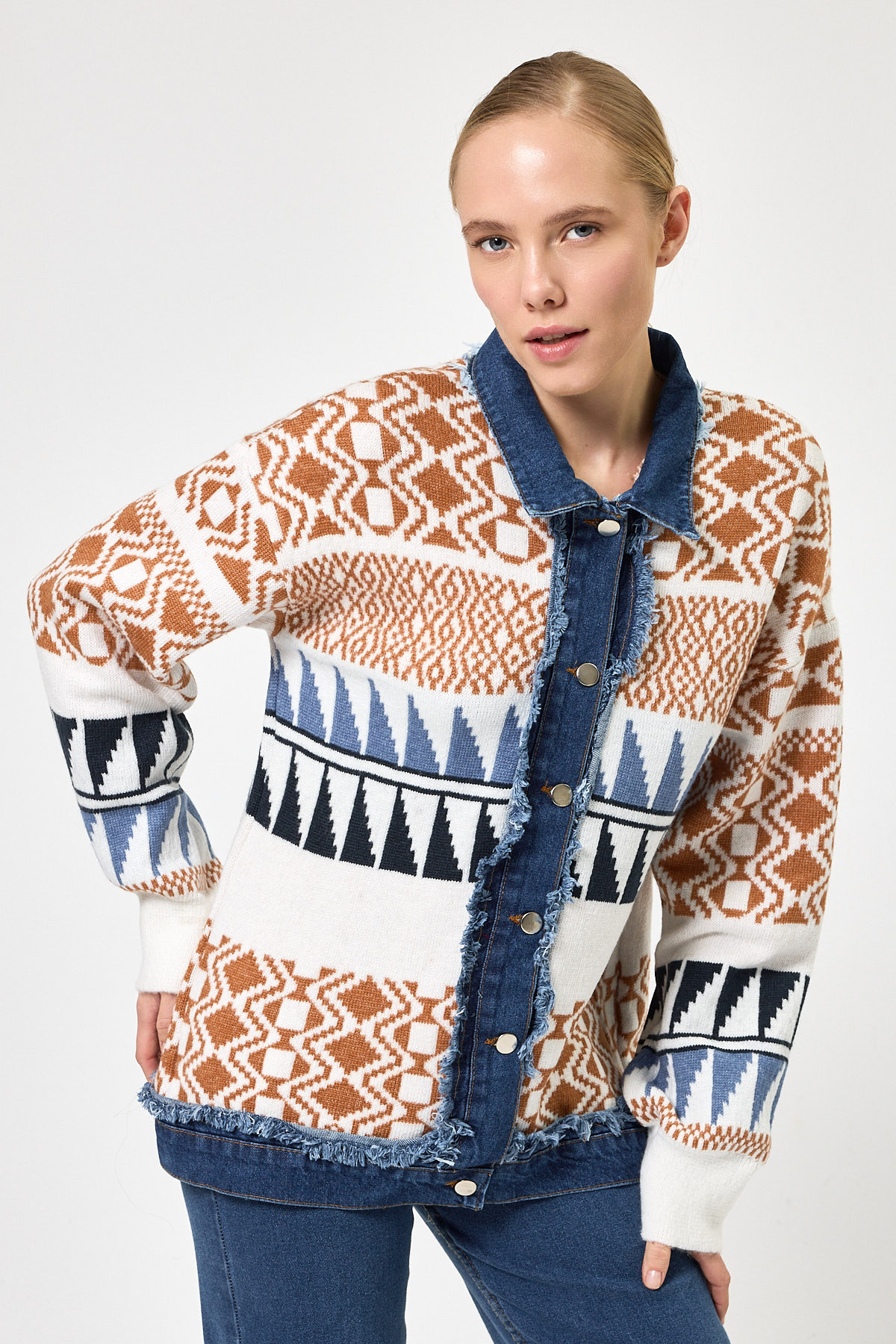 2206 Kot Garnili Mont Ekru - RAYS (1)