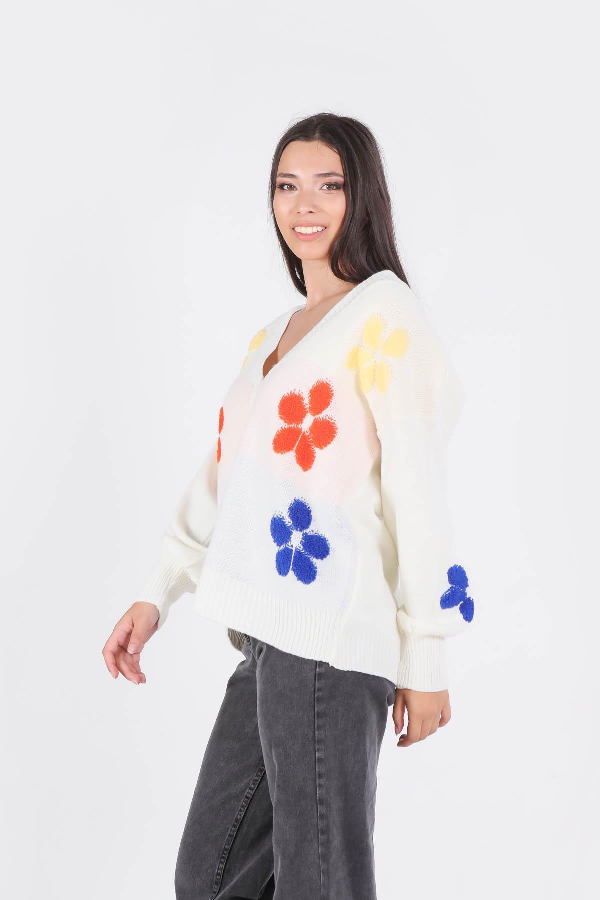 2208 Çiçek Nakışlı Balon Kol Hırka Ekru - 4