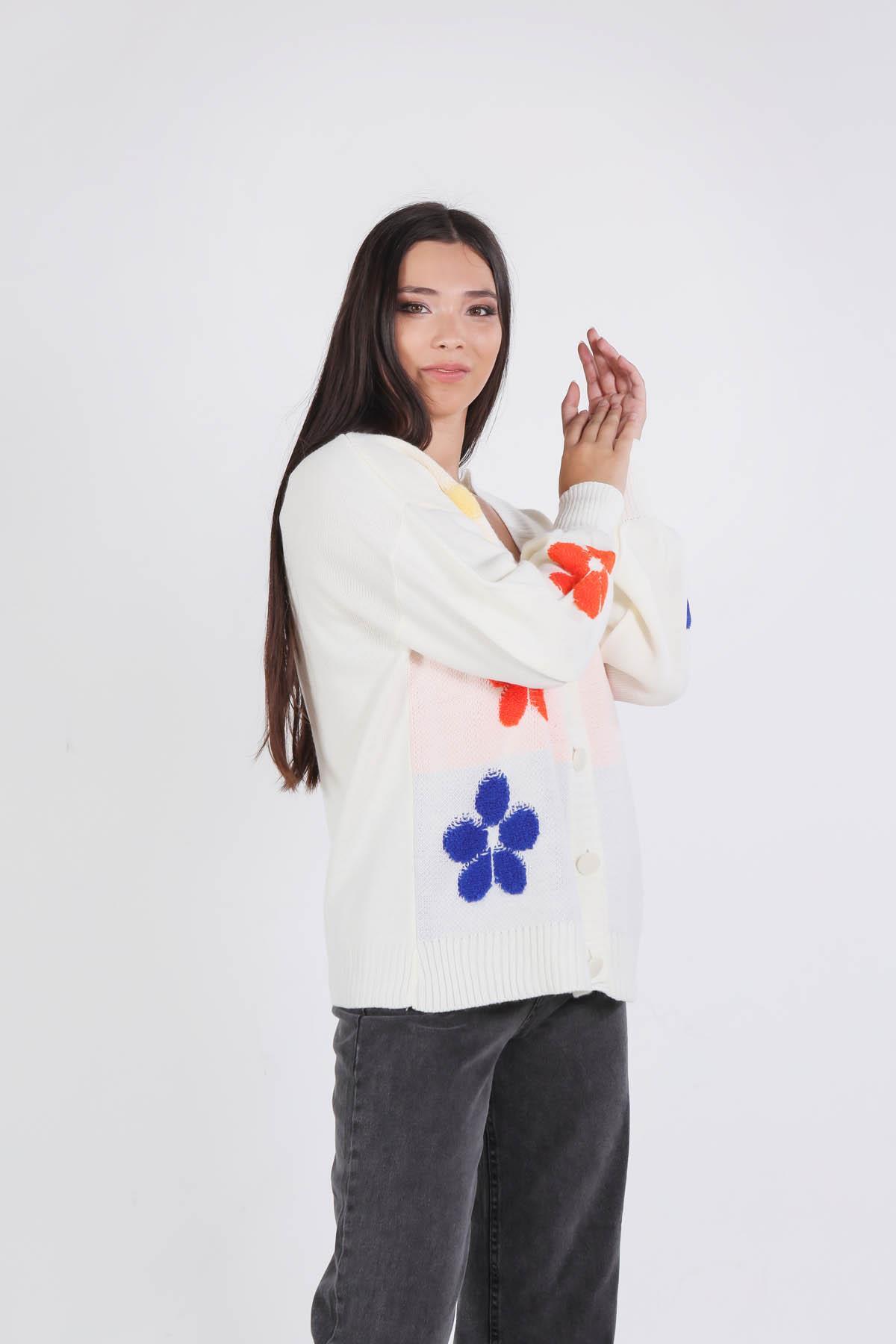 Ekru Çiçek Nakışlı Balon Kol Hırka 2208 - 7