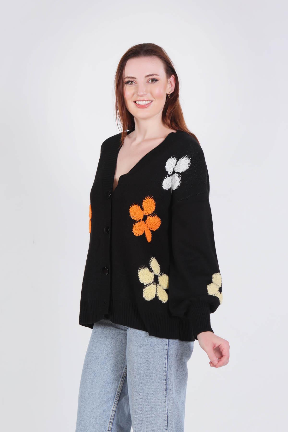 2208 Çiçek Nakışlı Balon Kol Hırka Siyah - 3