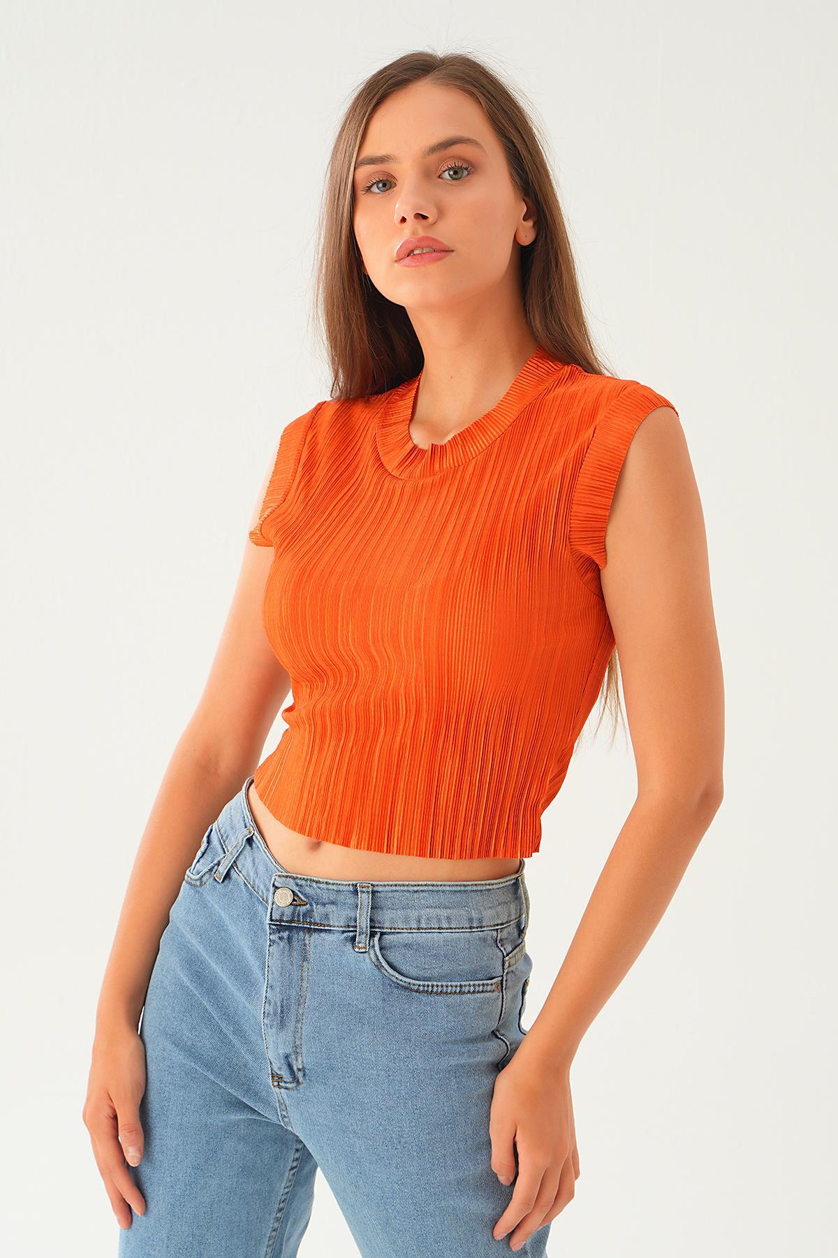 221 Sıfır Kol Pliseli Tişört Kiremit 