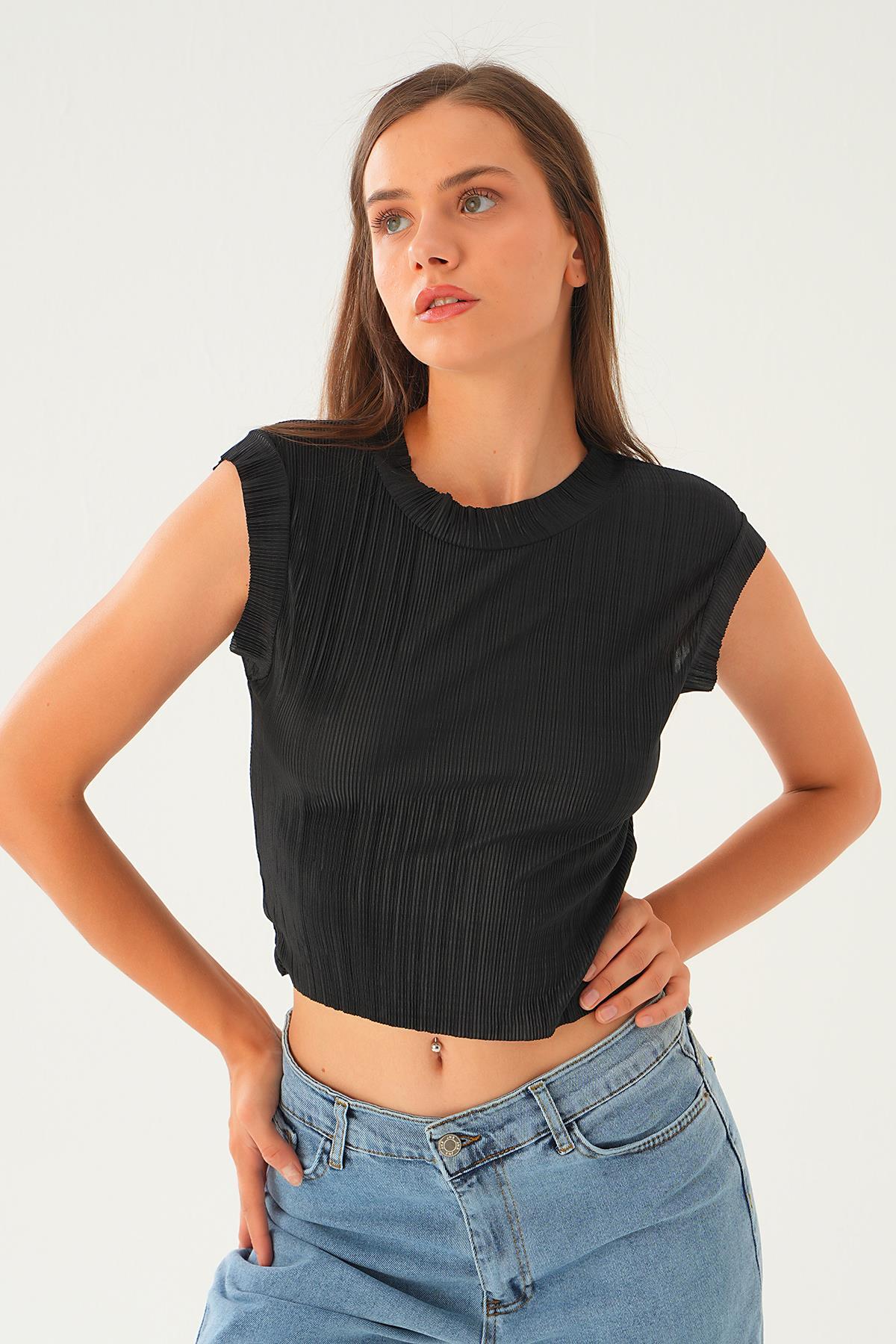 Siyah Sıfır Kol Pliseli Tişört 221 - 3