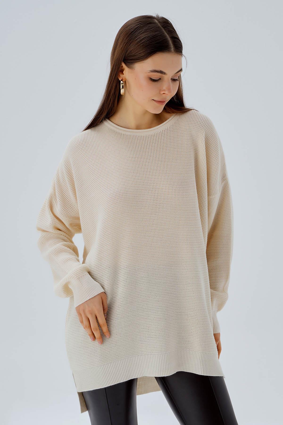 Ekru Bisiklet Yaka Yırtmaçlı Kazak 2210 