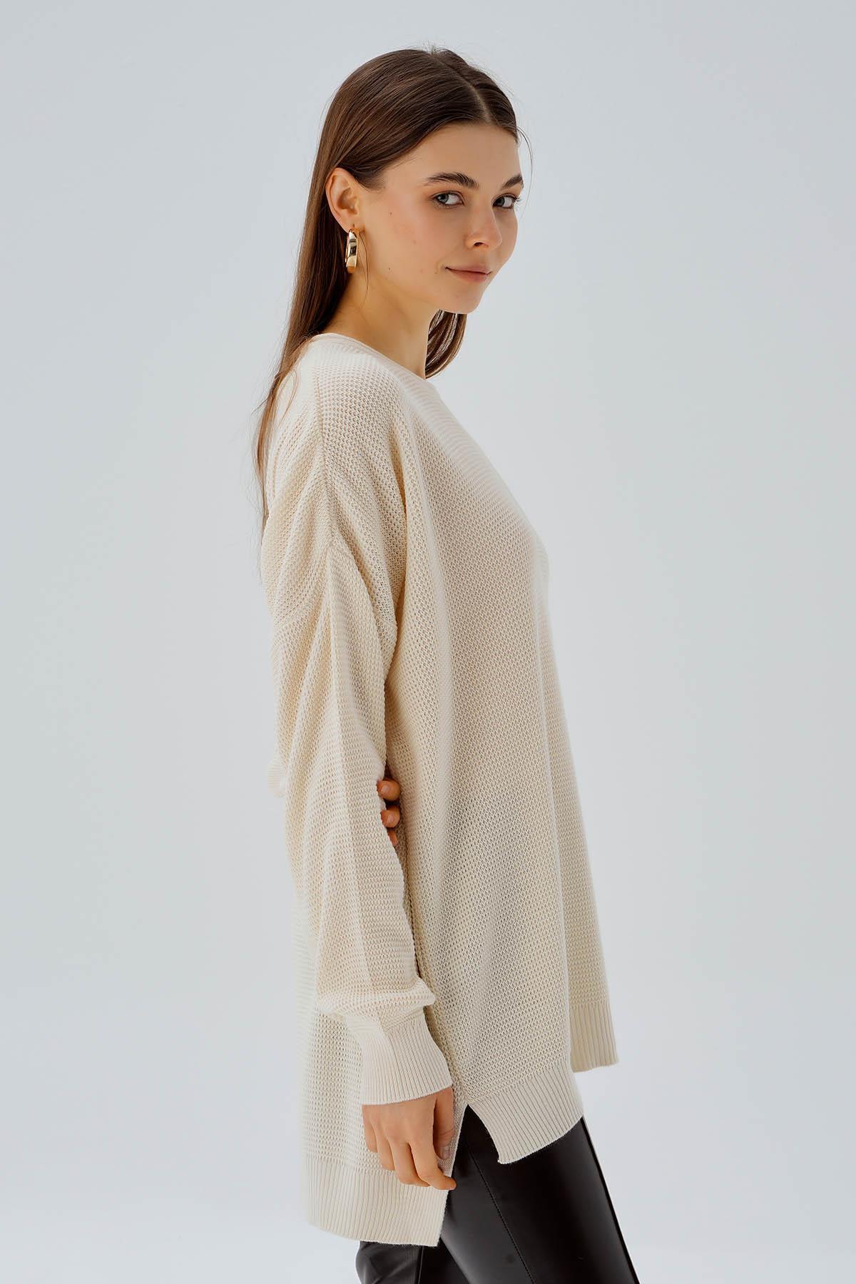 Ekru Bisiklet Yaka Yırtmaçlı Kazak 2210 - 4