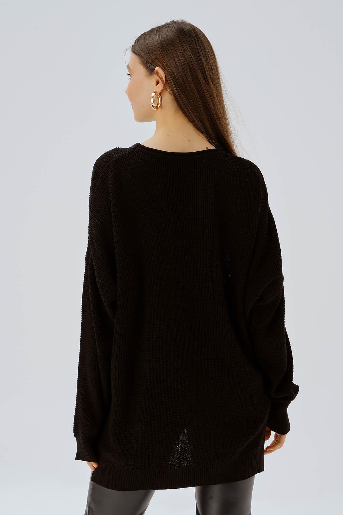 Siyah Bisiklet Yaka Yırtmaçlı Kazak 2210 - 5