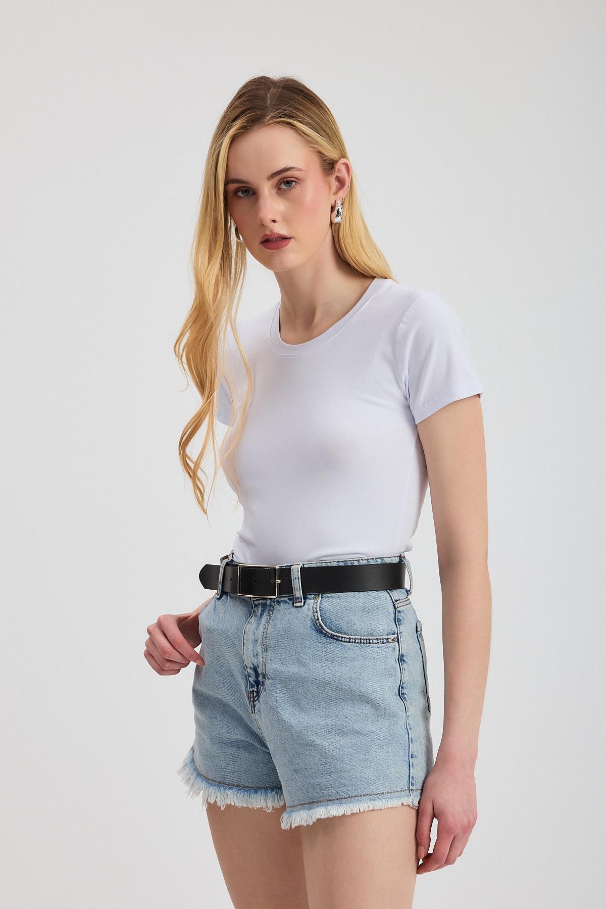 Beyaz Slim Fit Bisiklet Yaka Kısa Kollu Tişört 2214 