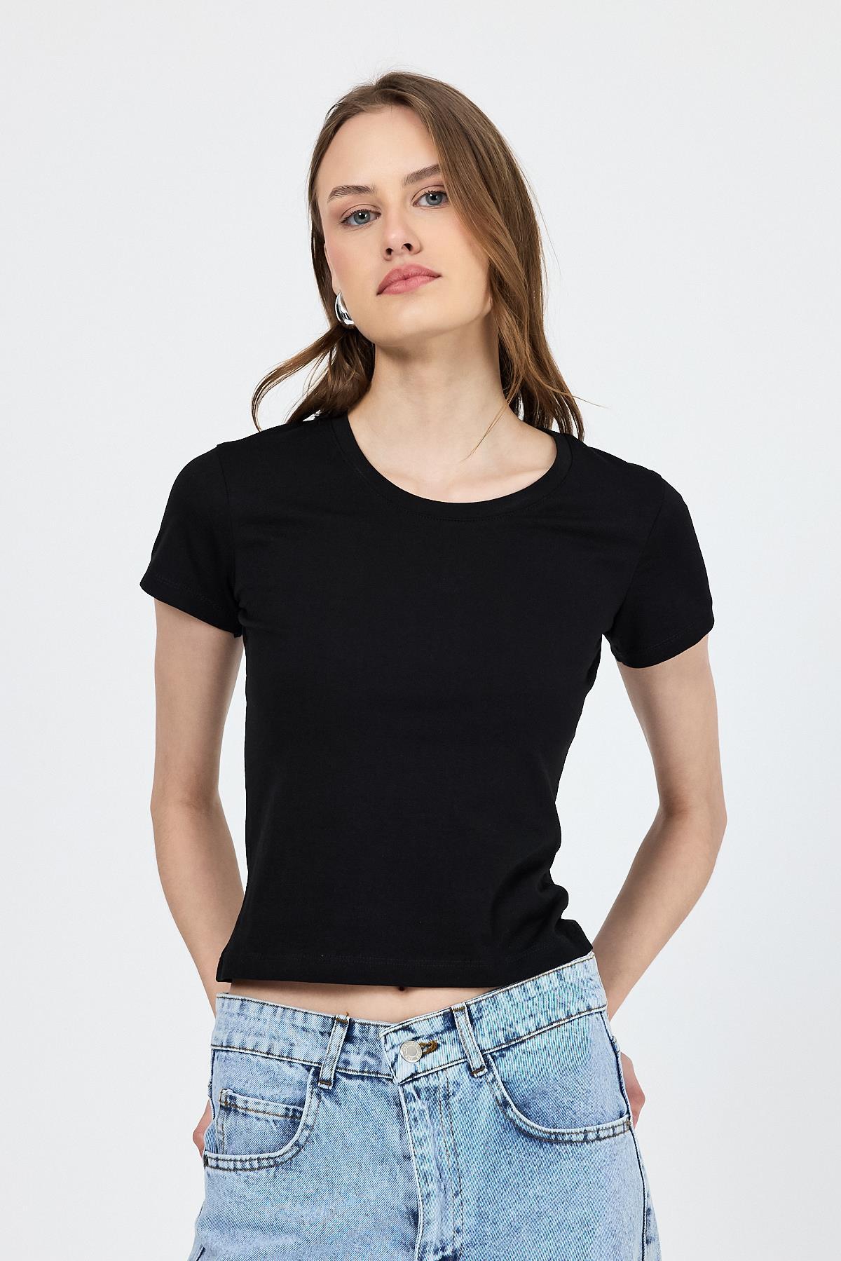 Siyah Slim Fit Bisiklet Yaka Kısa Kollu Tişört 2214 - 7