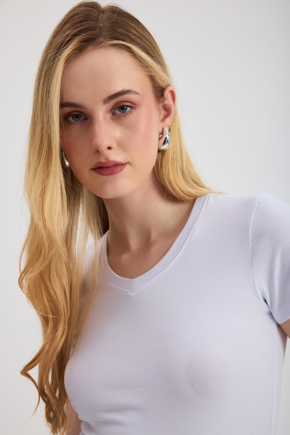 Beyaz V Yaka Bady 2215 - 4