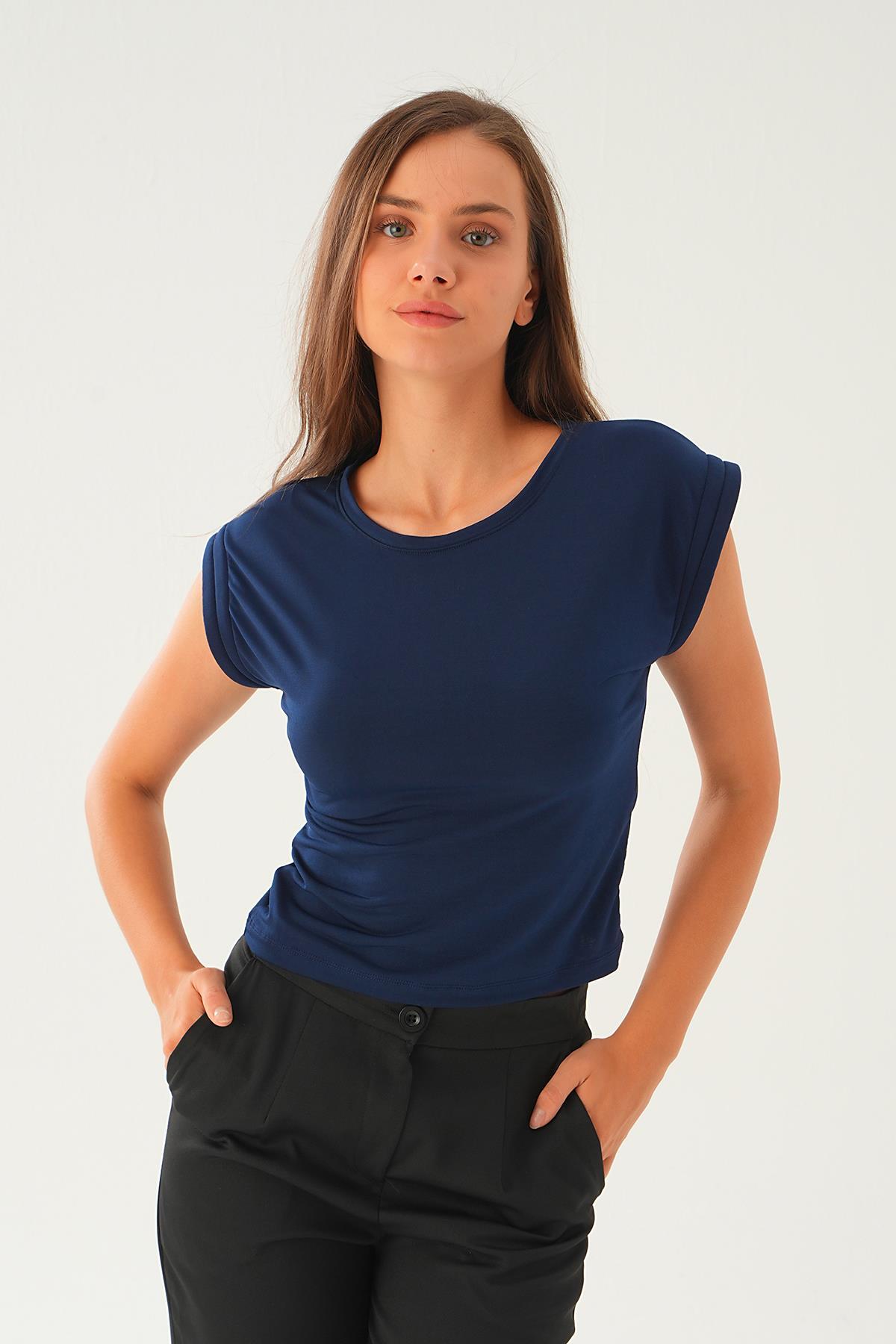 Laci Kolları Vatkalı Sandy Tişört 222 - 2