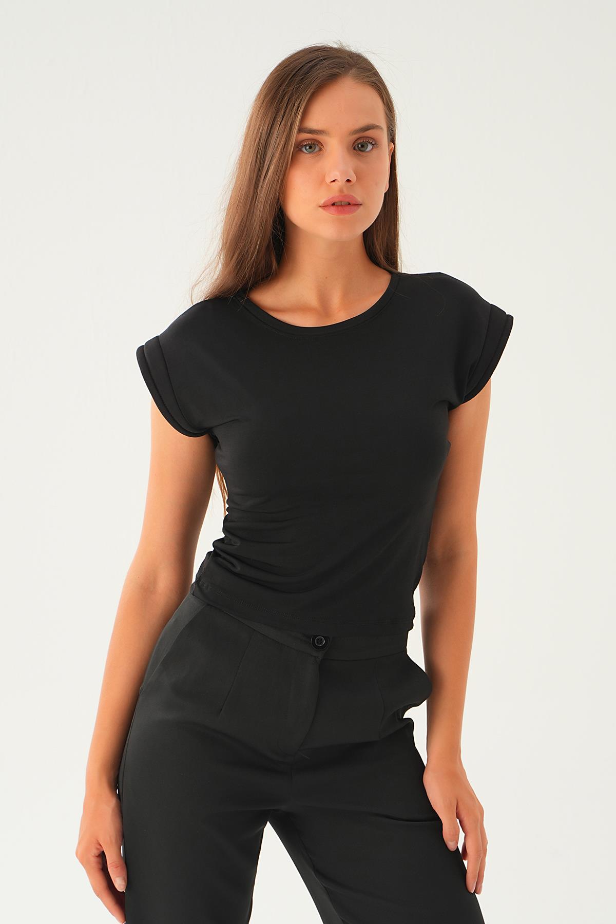 Siyah Kolları Vatkalı Sandy Tişört 222 - 2