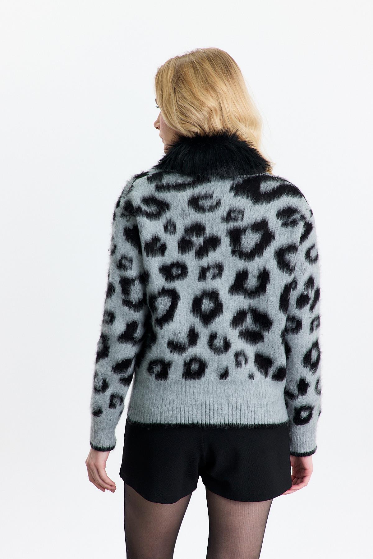 Gri Kürklü Leopar Hırka 22289 - 5