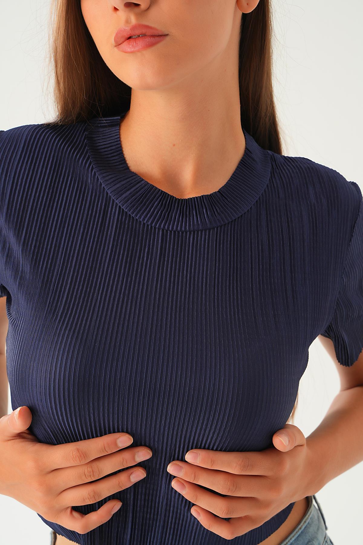 Laci Kısa Kol Pliseli Tişört 223 - 6