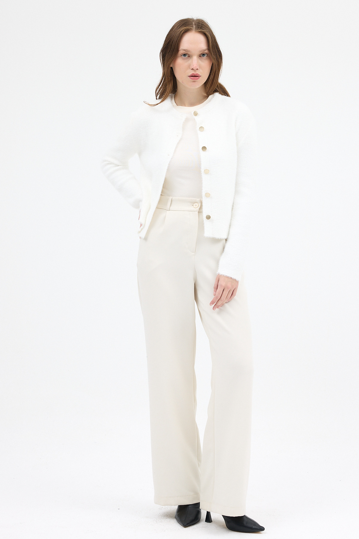 Ekru Kadın Yumoş Dokulu Düğmeli Triko Hırka 2241 - RAYS