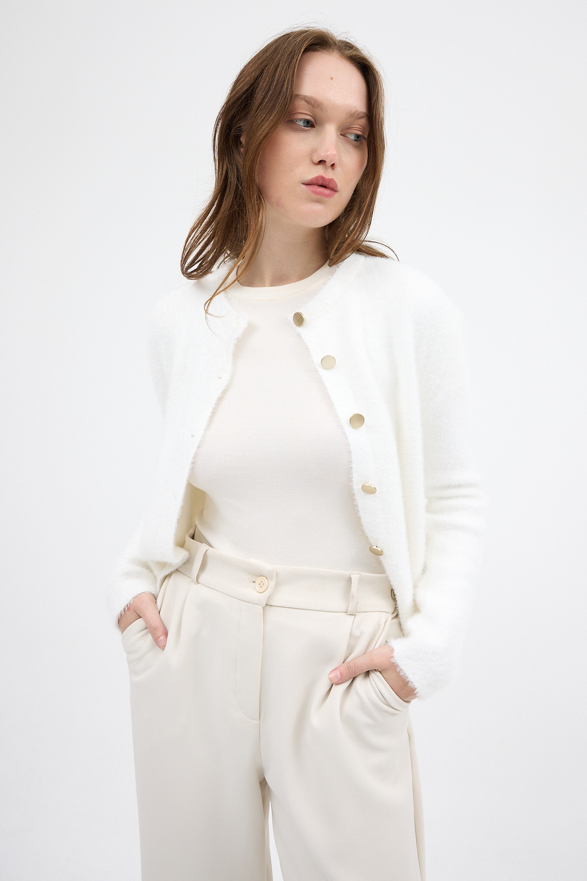 Ekru Kadın Yumoş Dokulu Düğmeli Triko Hırka 2241 - RAYS